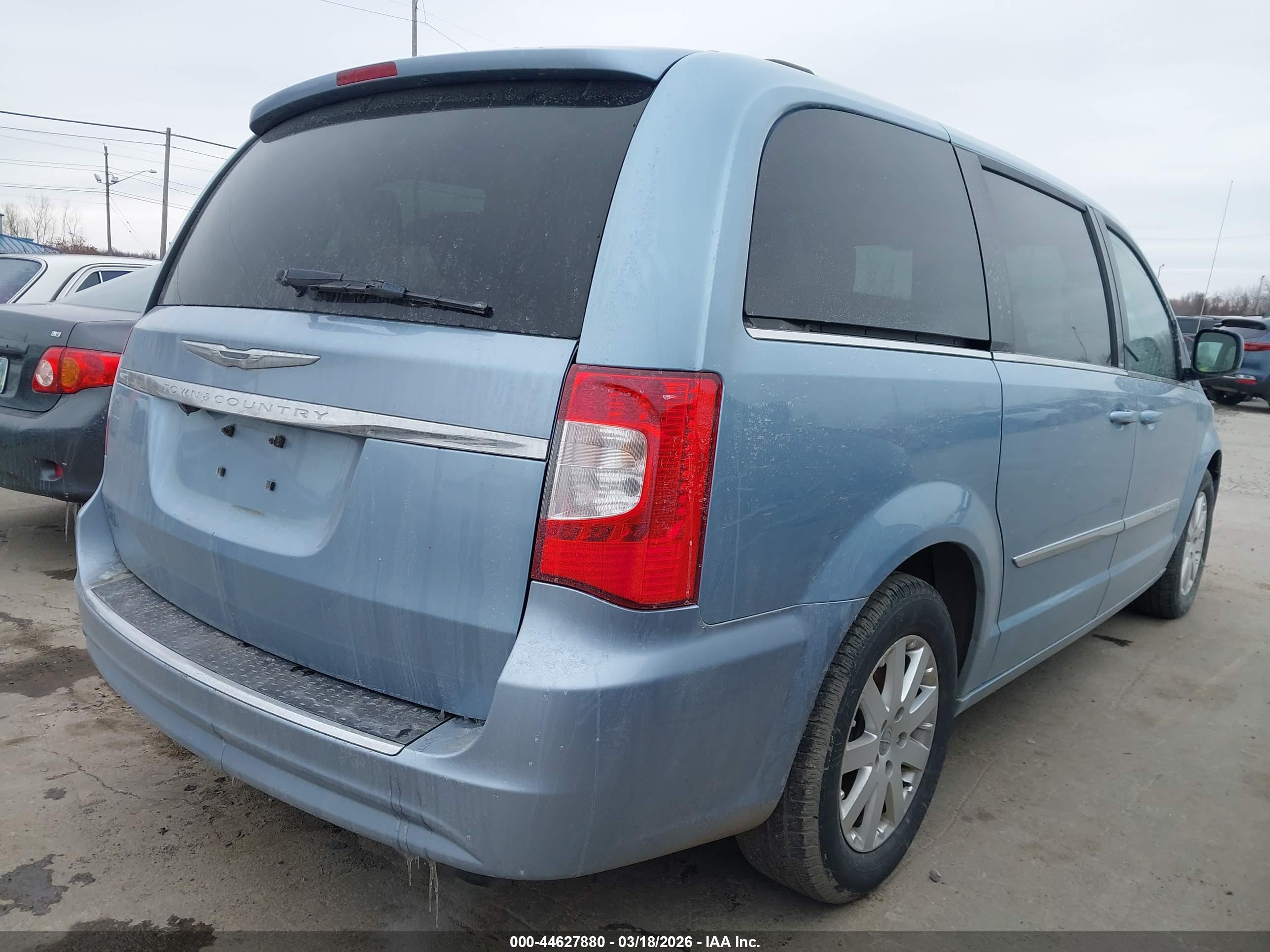 CHRYSLER TOWN image 4
