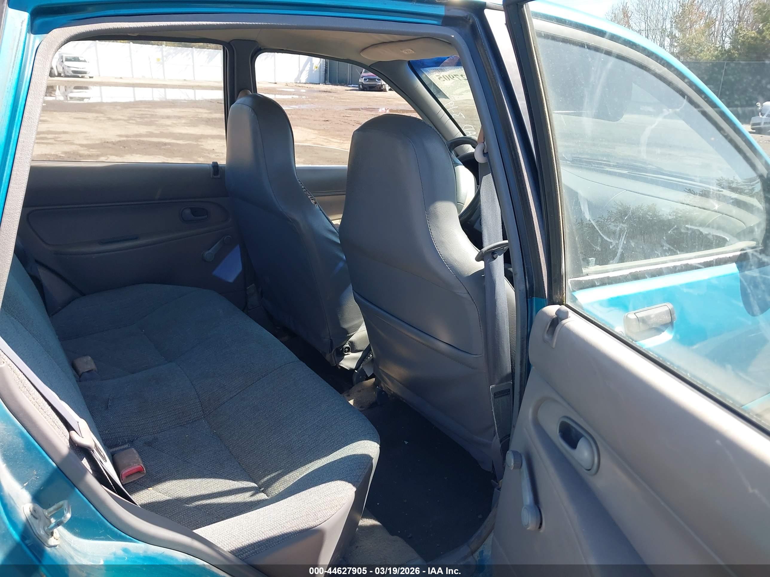 FORD ASPIRE image 8