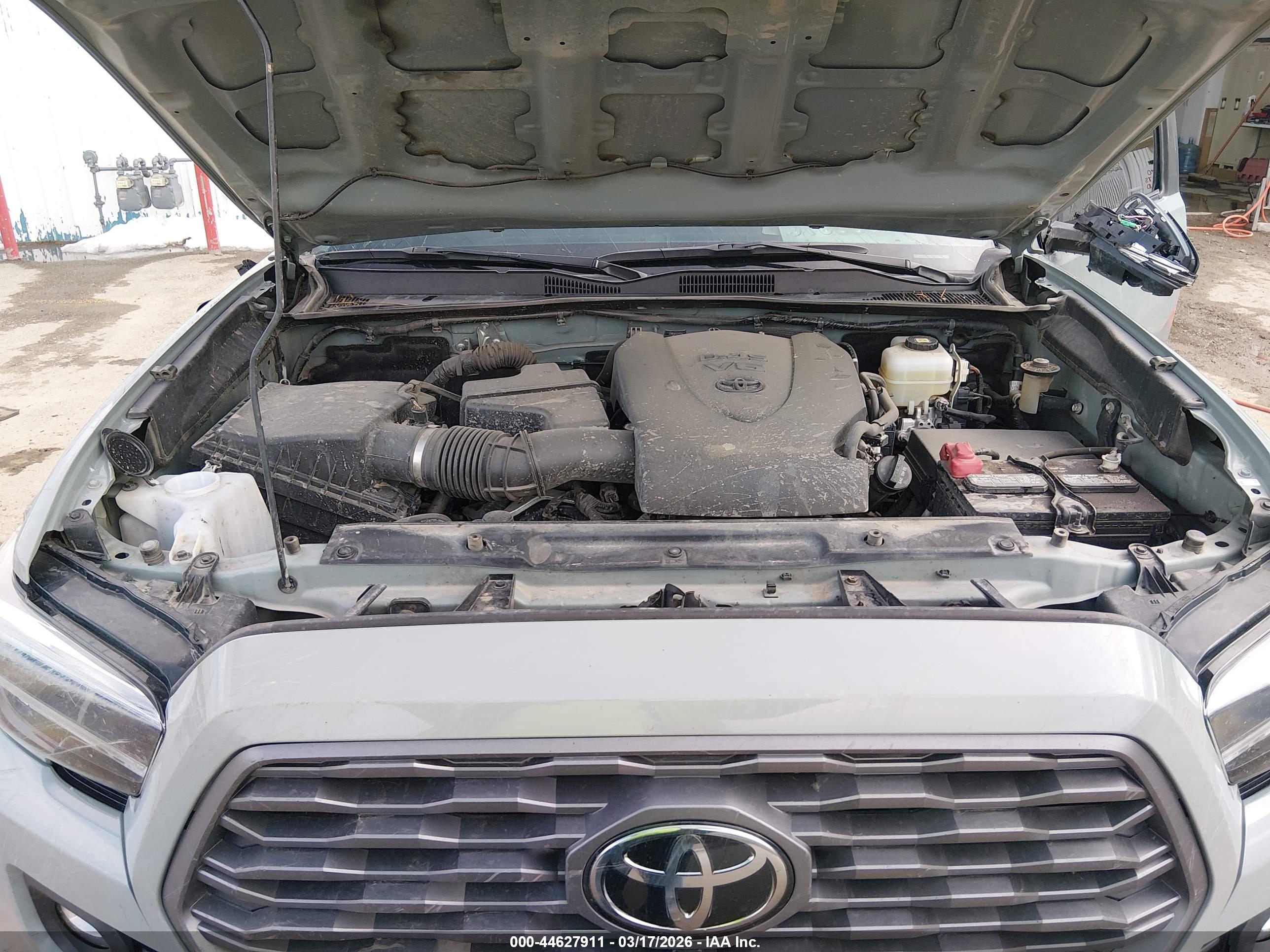 TOYOTA TACOMA image 10