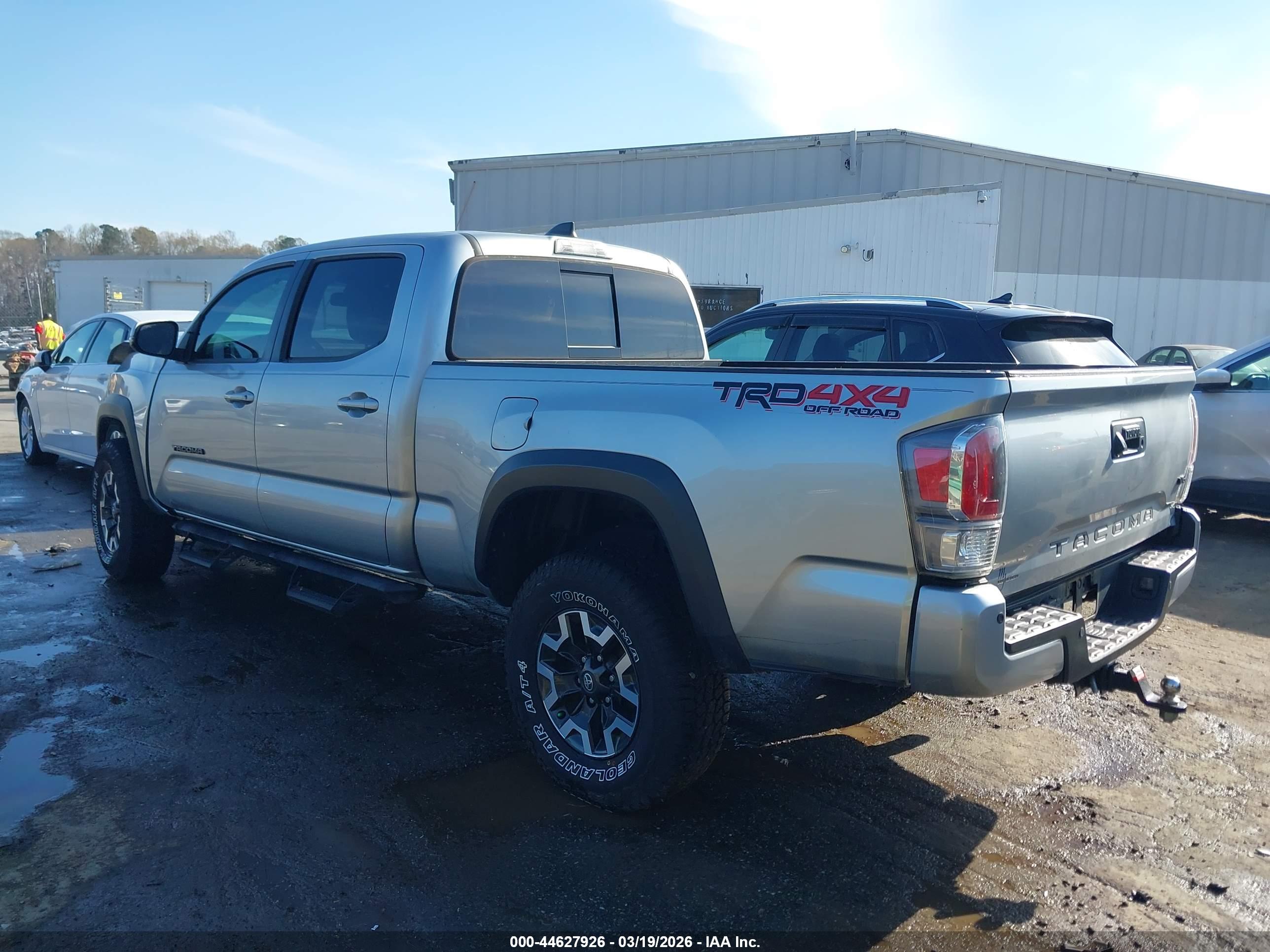 TOYOTA TACOMA image 3