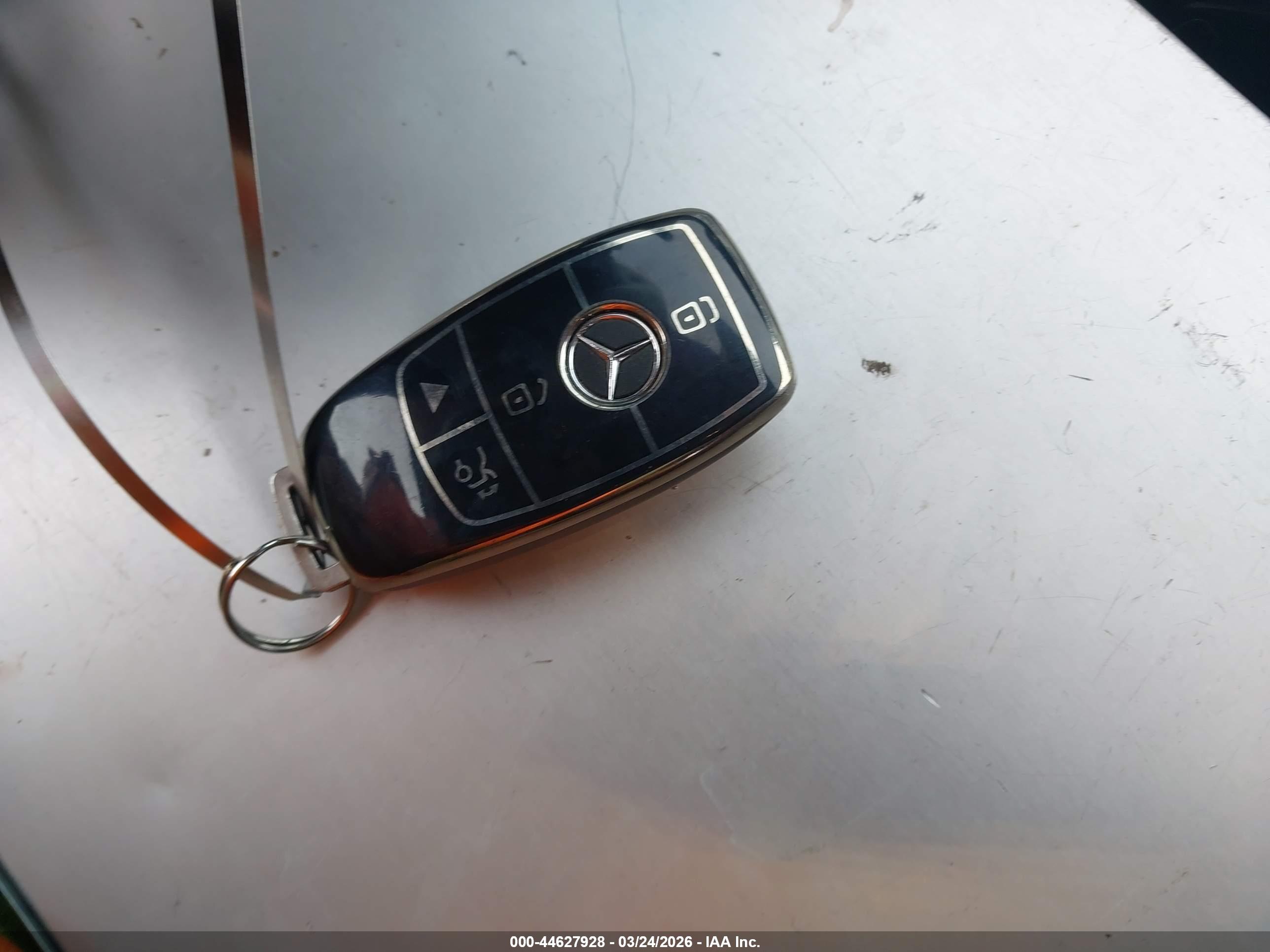 MERCEDES-BENZ C image 11
