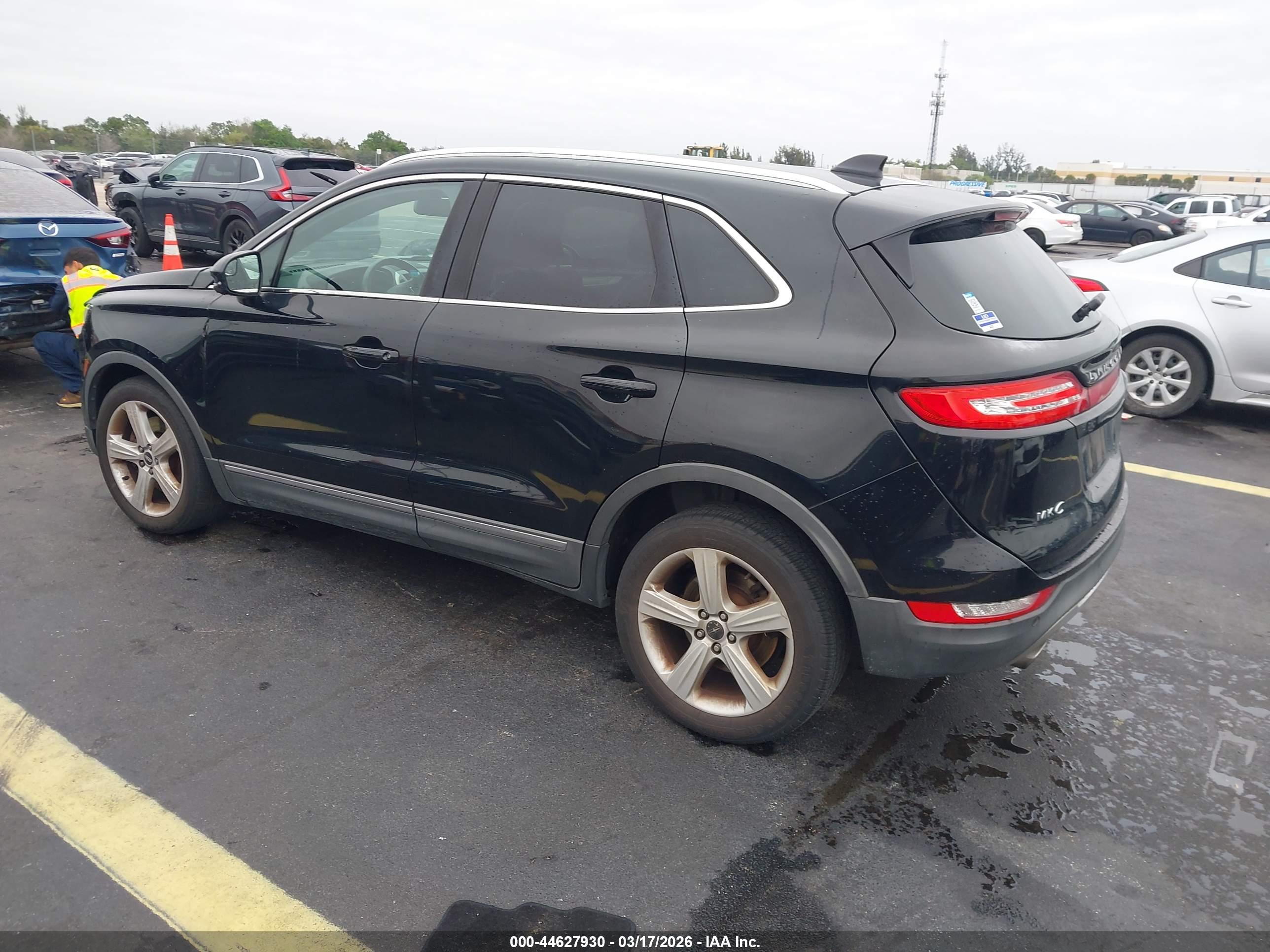LINCOLN MKC image 3