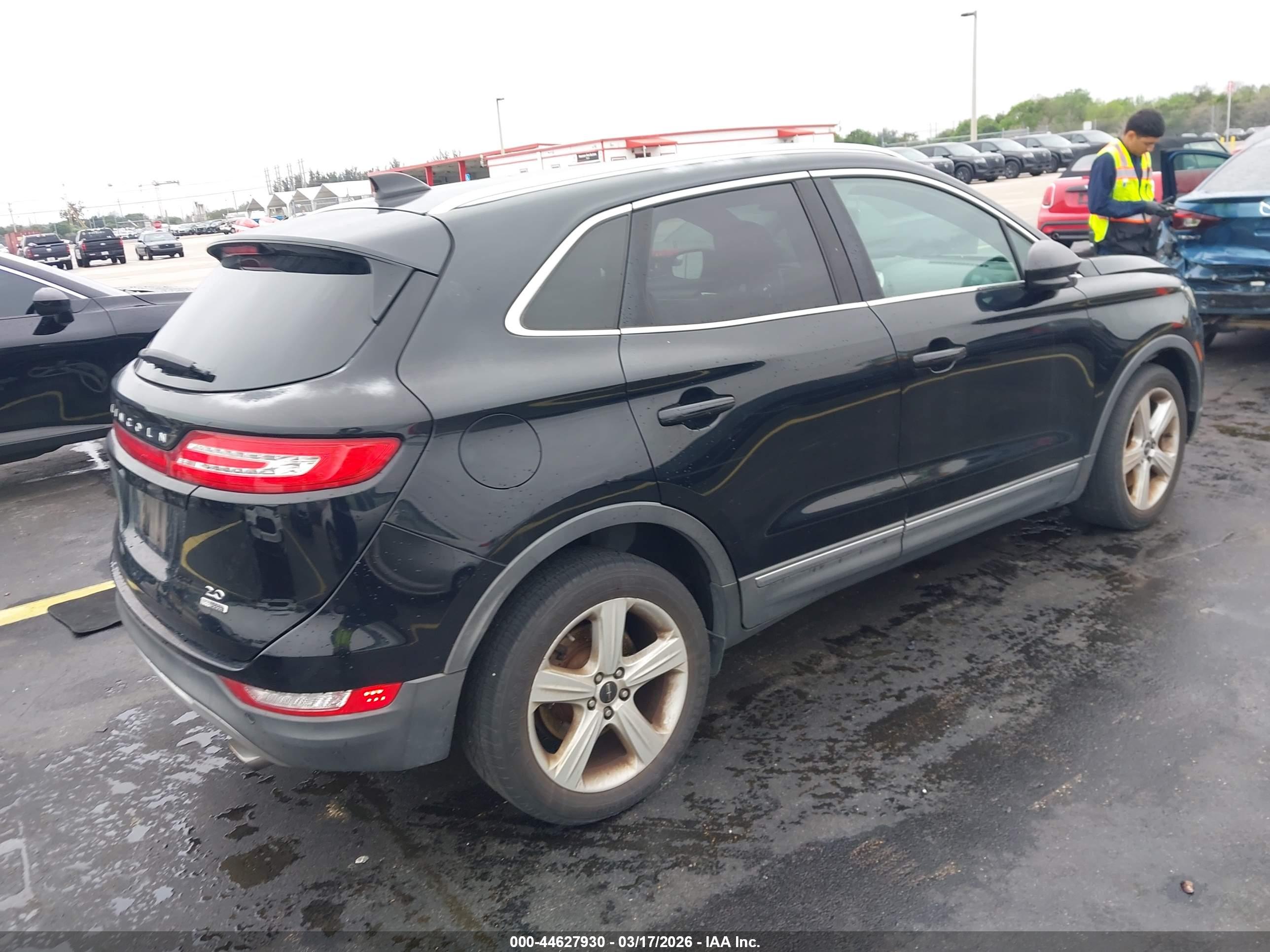 LINCOLN MKC image 4