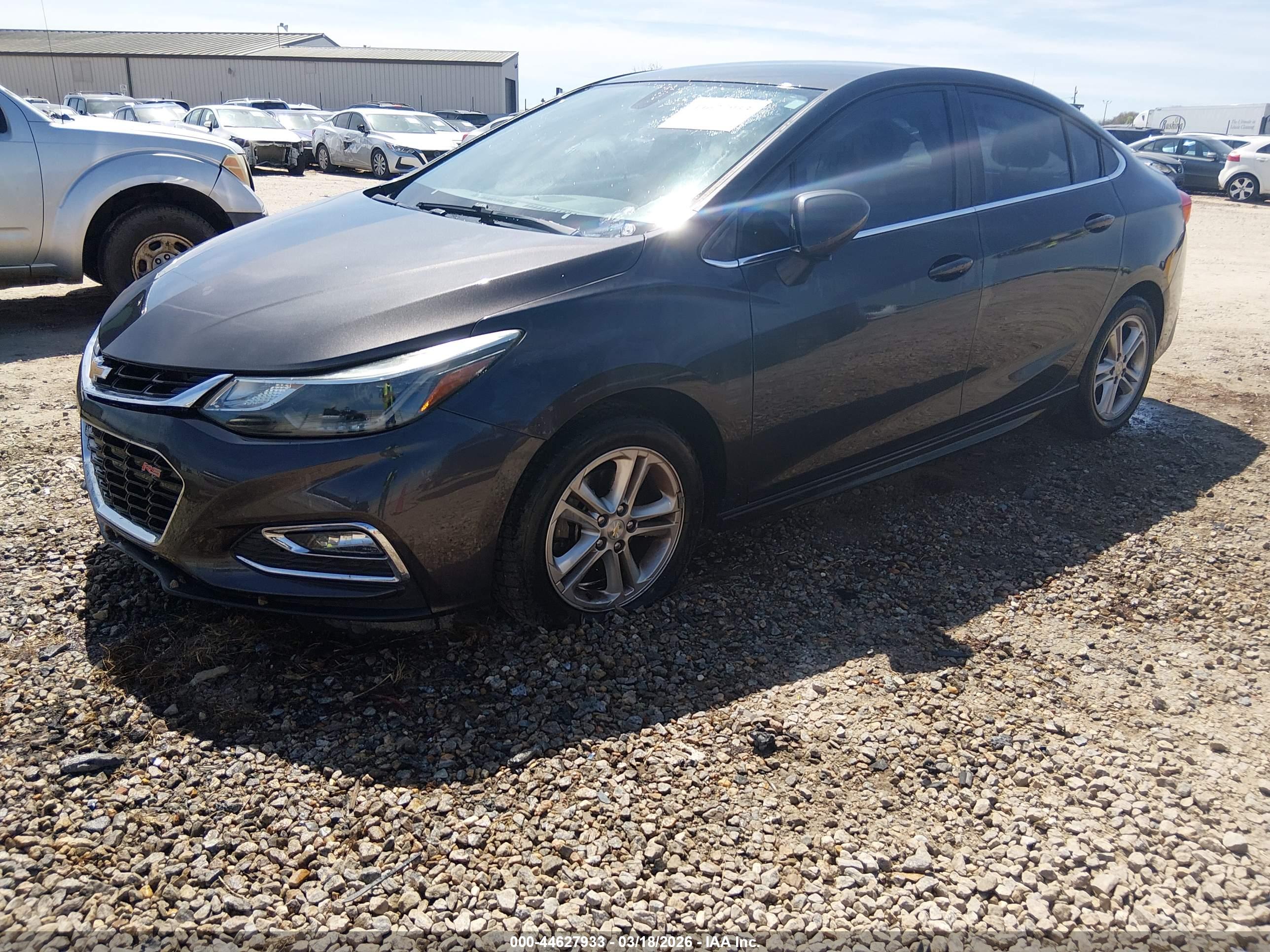 CHEVROLET CRUZE image 2