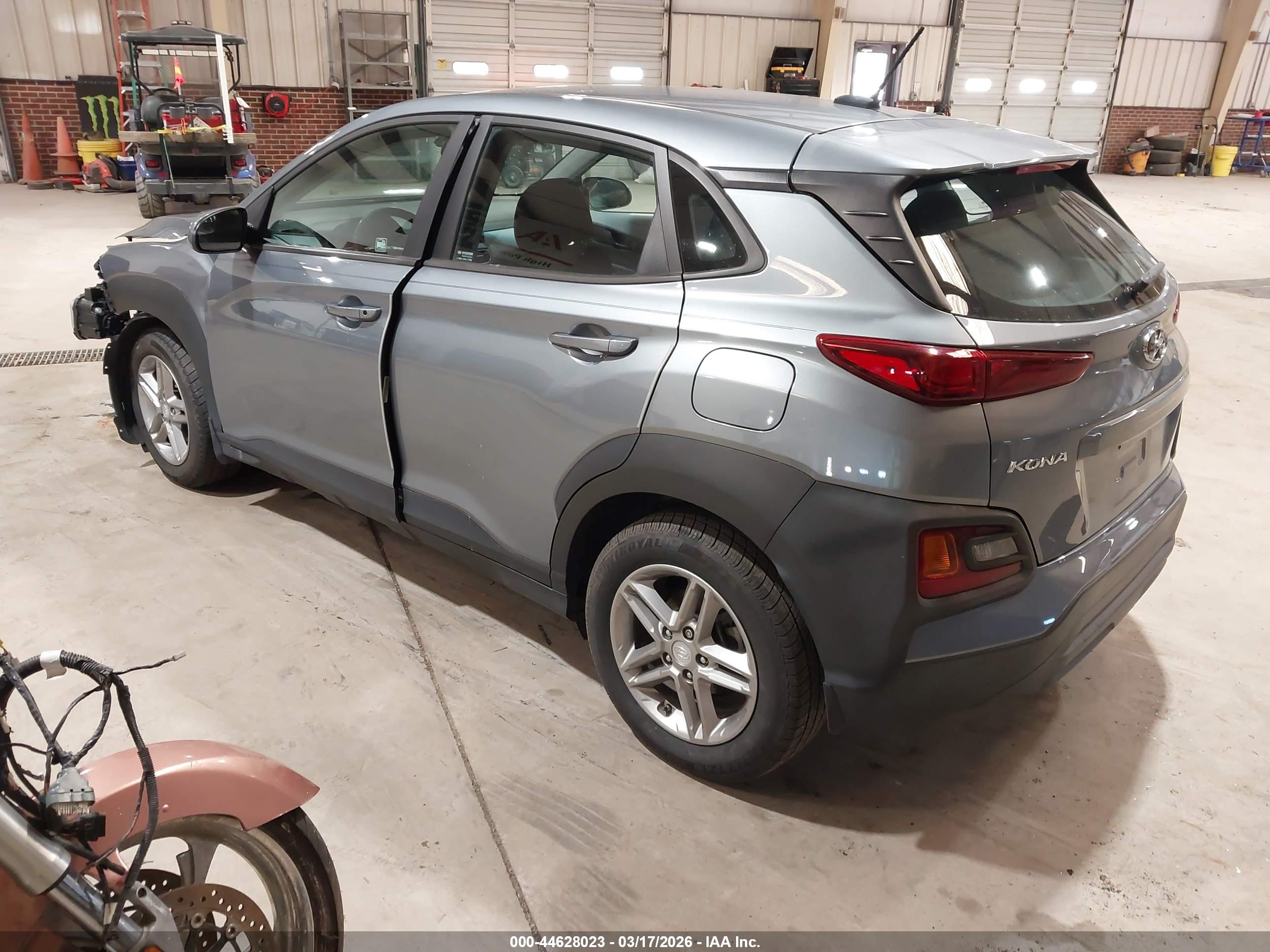 HYUNDAI KONA image 3