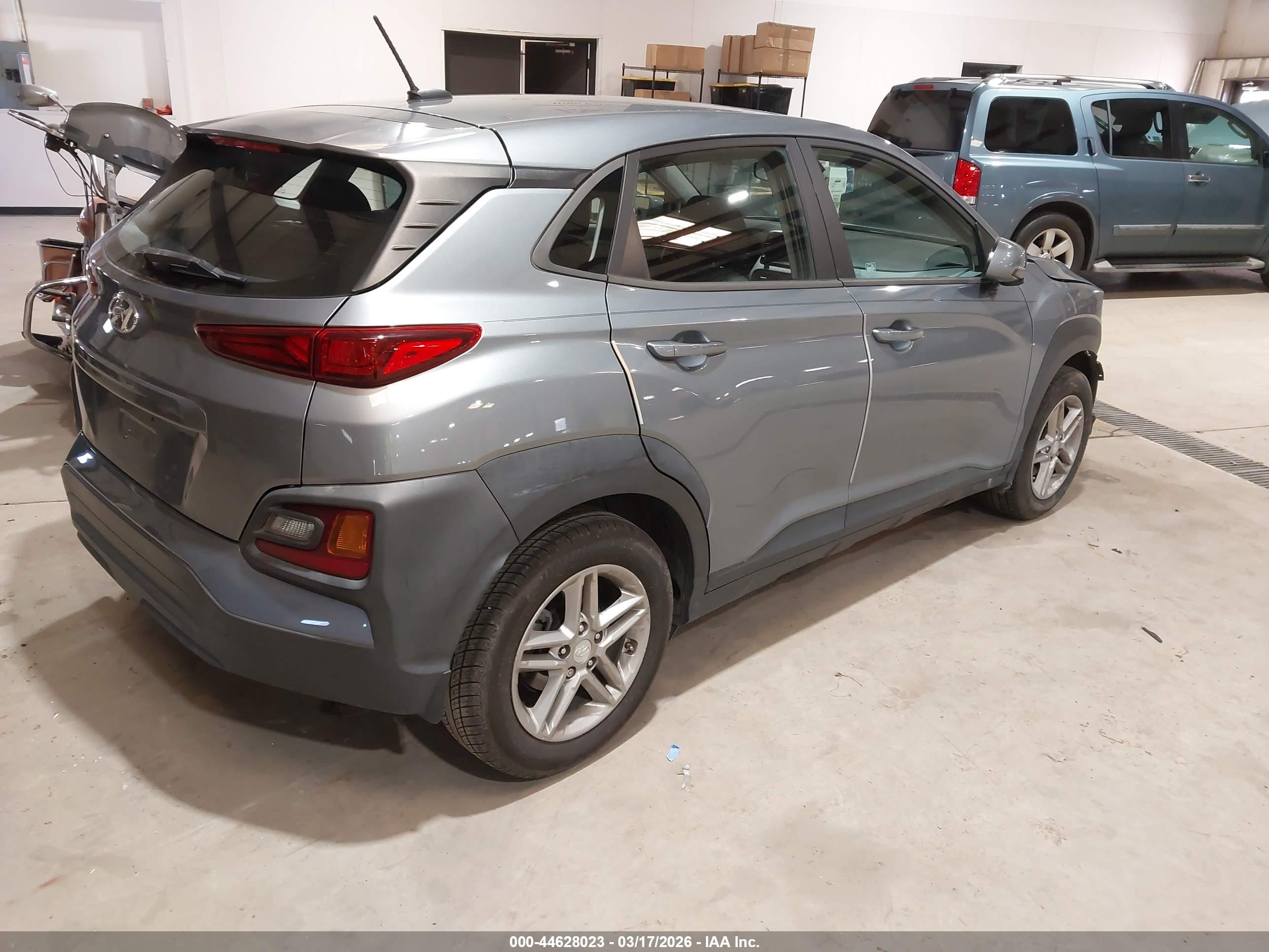HYUNDAI KONA image 4