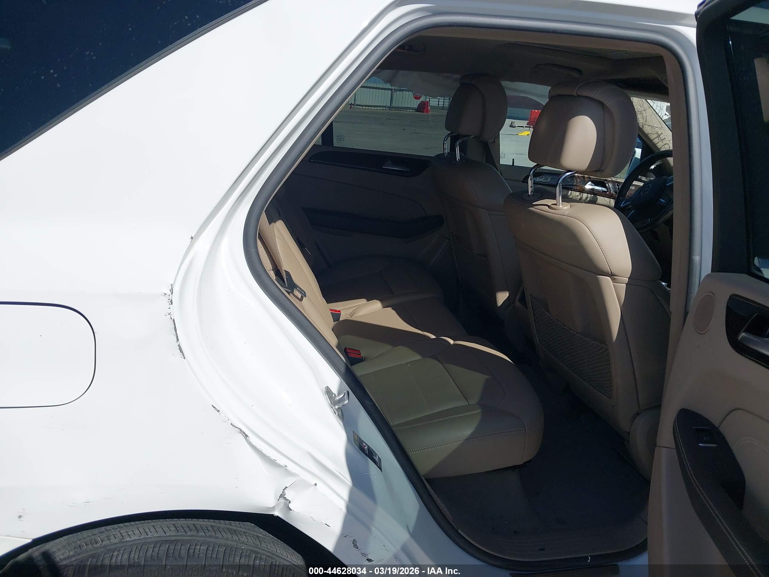 MERCEDES-BENZ ML image 8