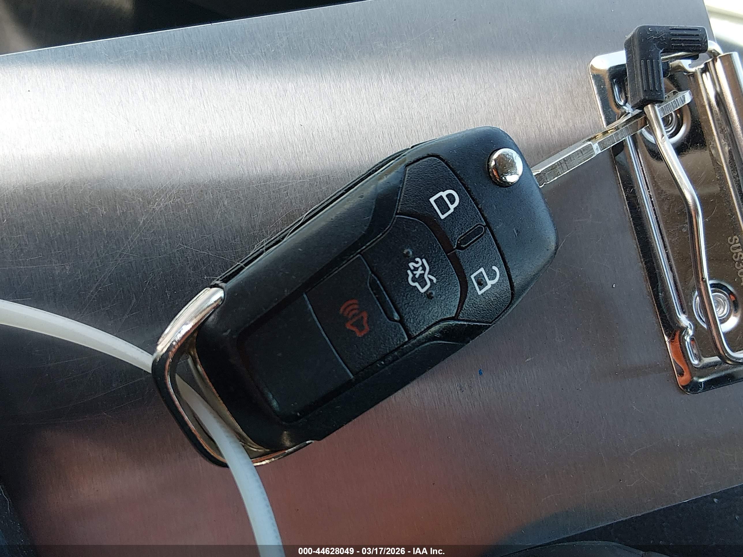 FORD FUSION image 11