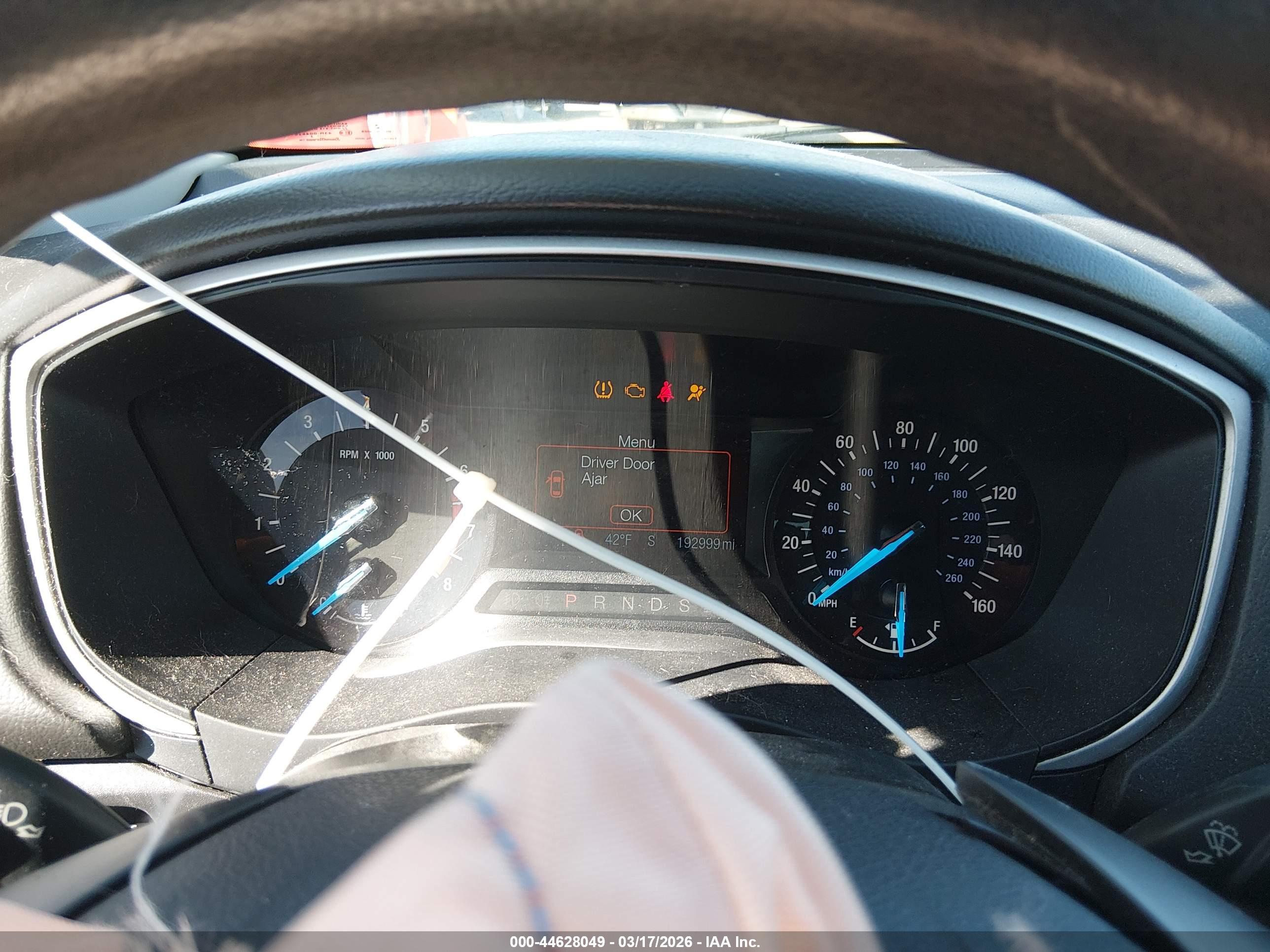 FORD FUSION image 7