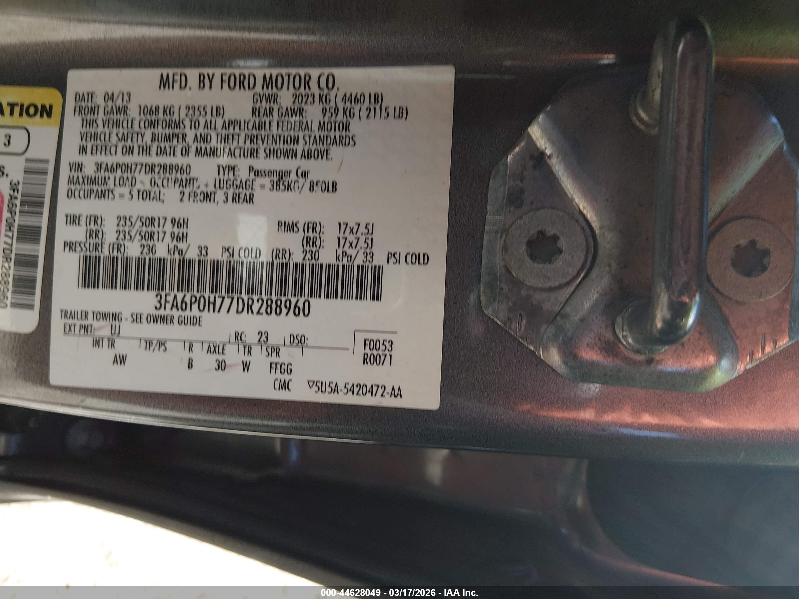 FORD FUSION image 9