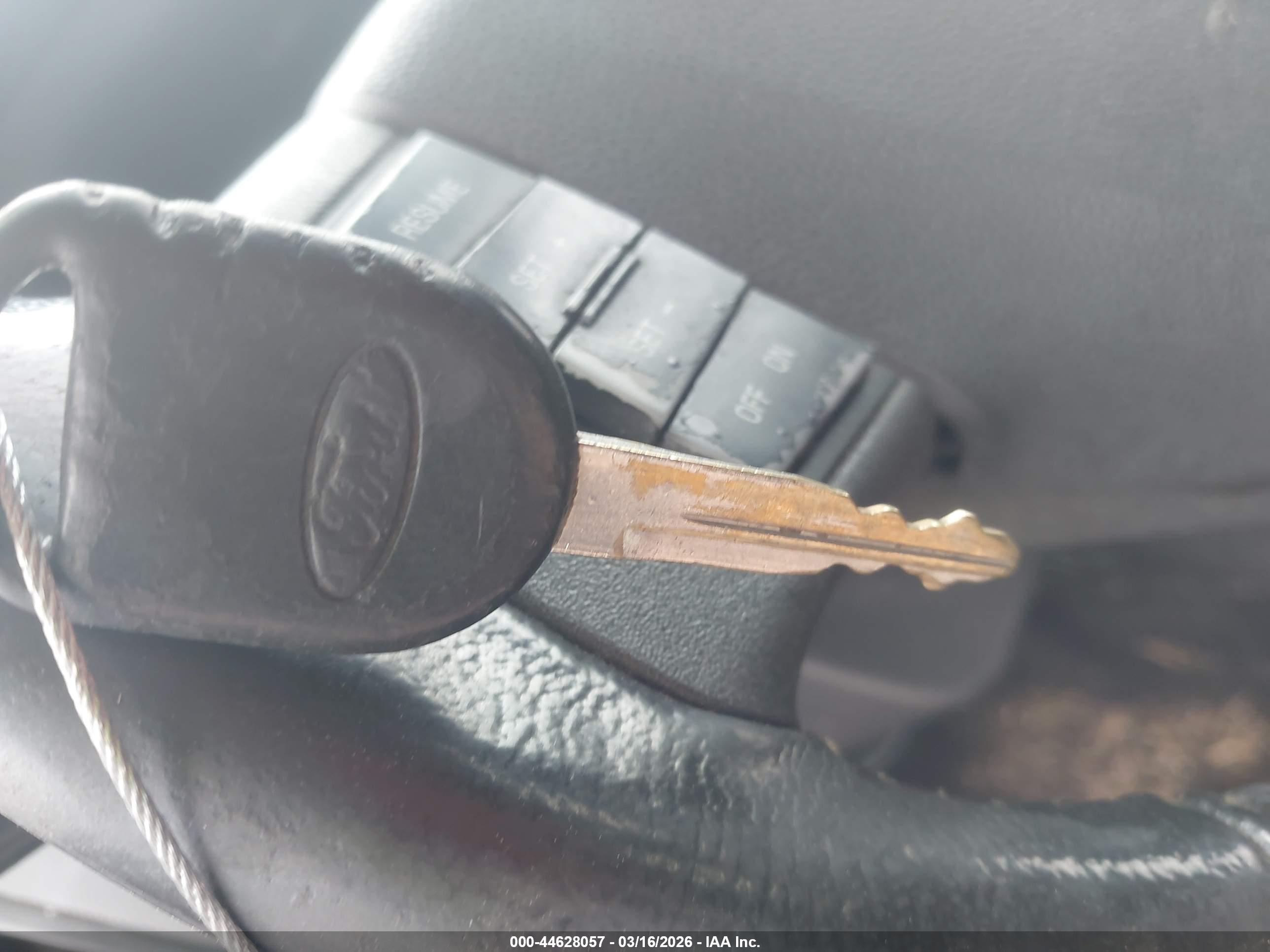 FORD FOCUS image 11