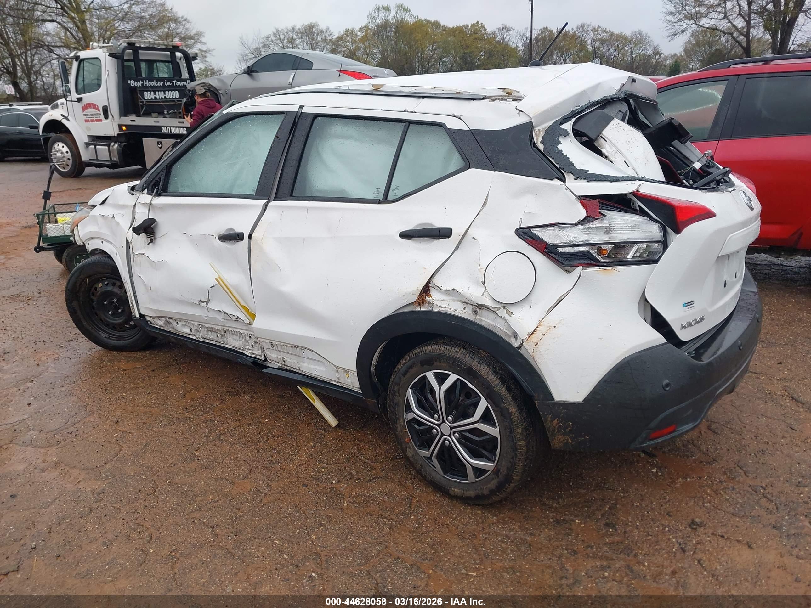 NISSAN KICKS image 3