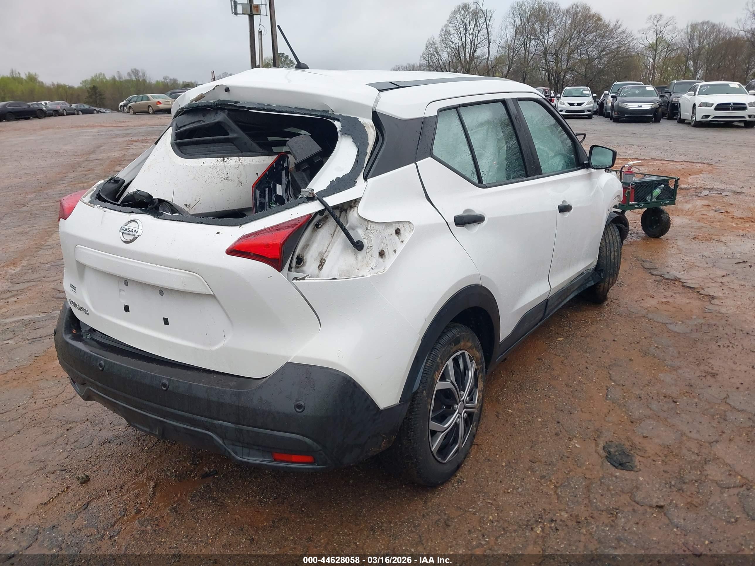 NISSAN KICKS image 4