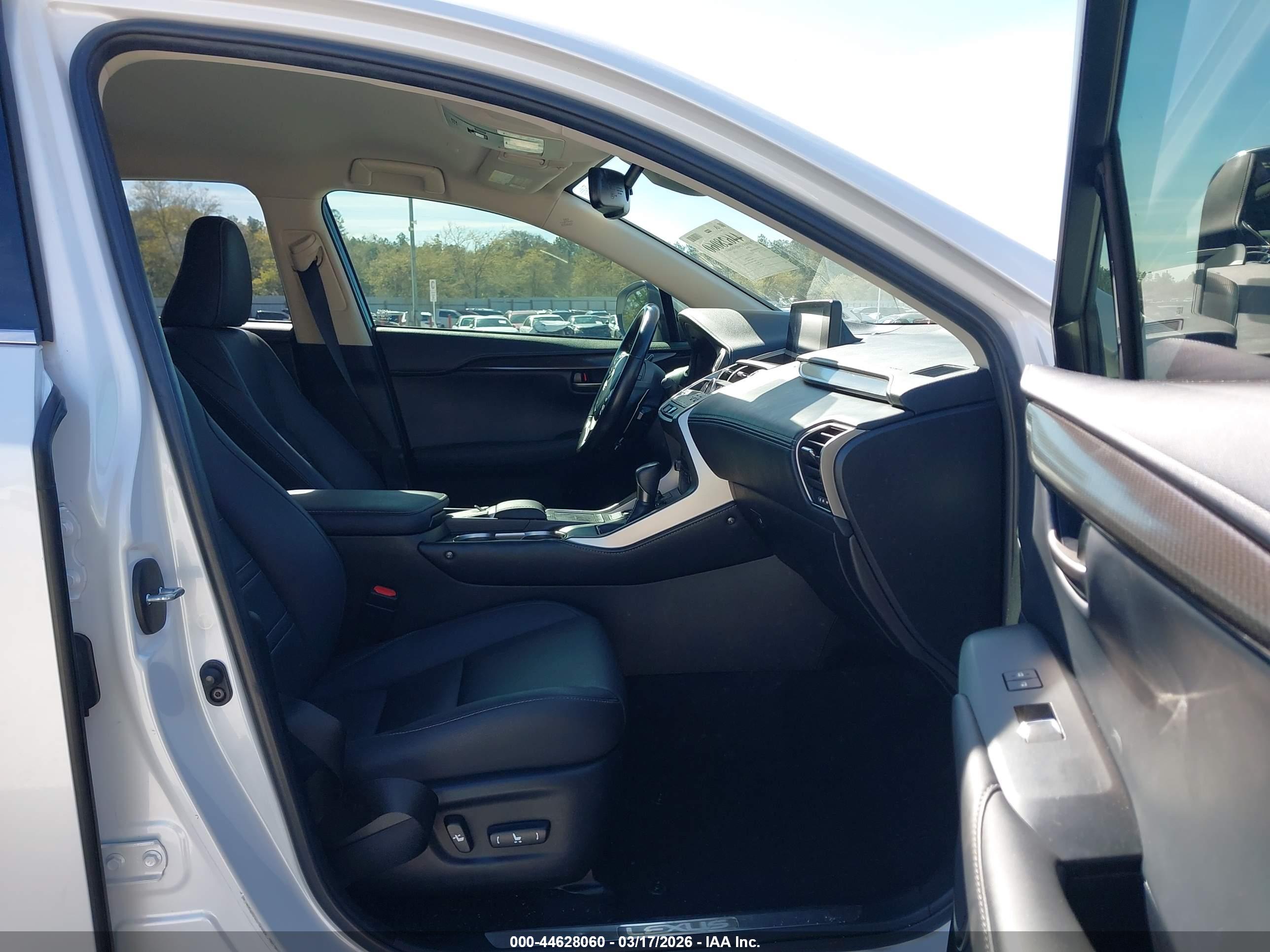 LEXUS NX image 5
