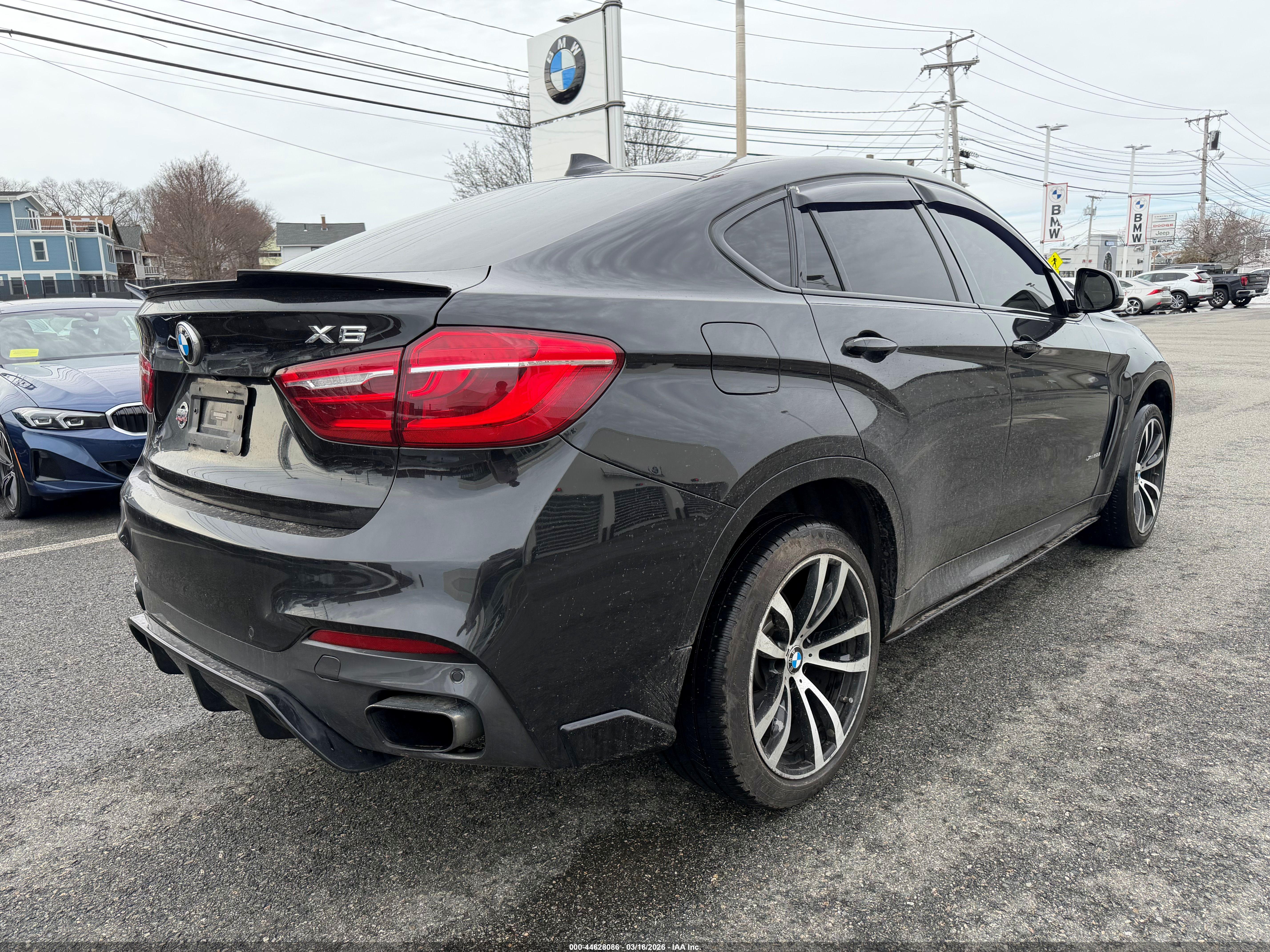 BMW X6 image 4