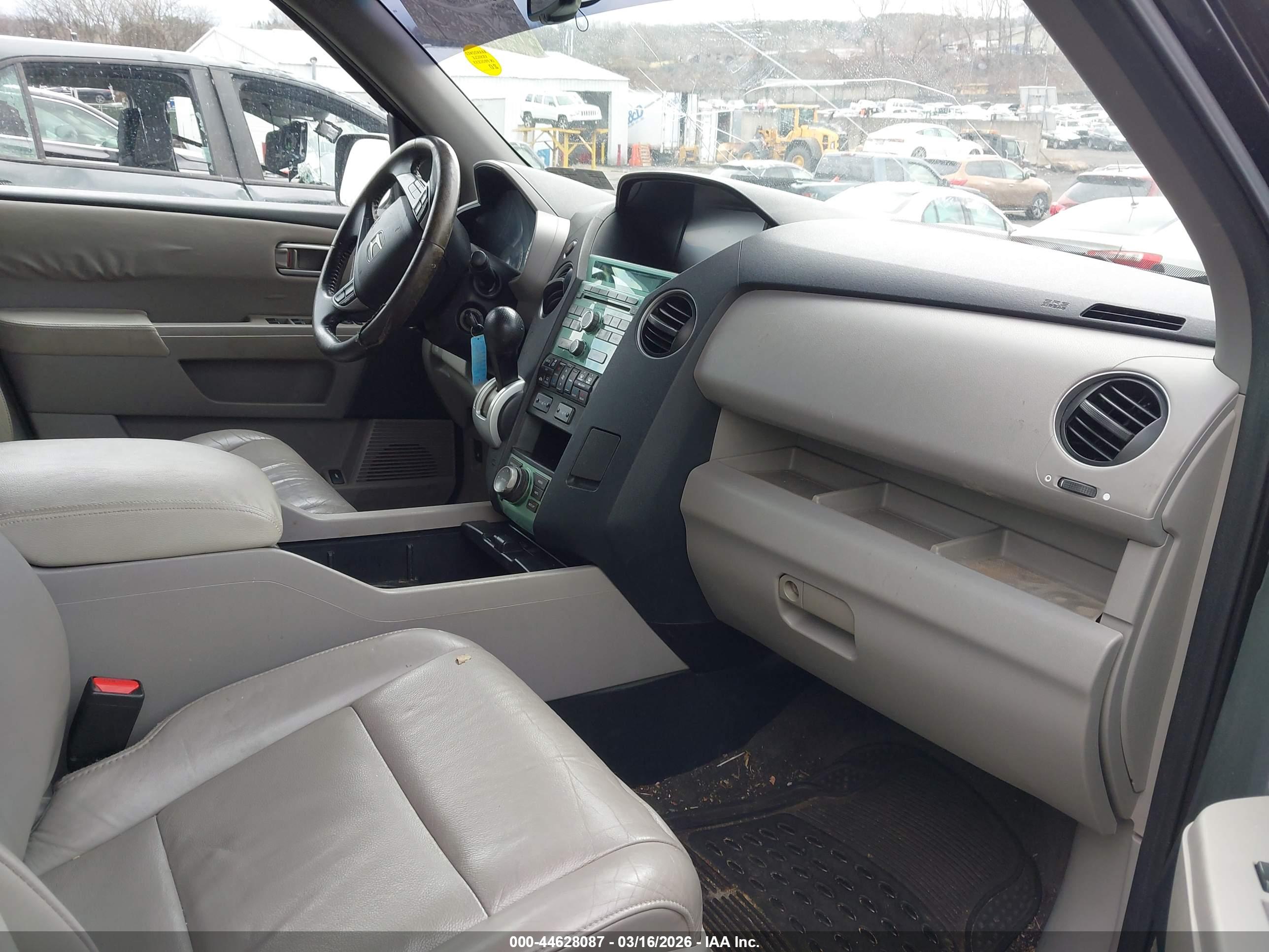 HONDA PILOT image 5