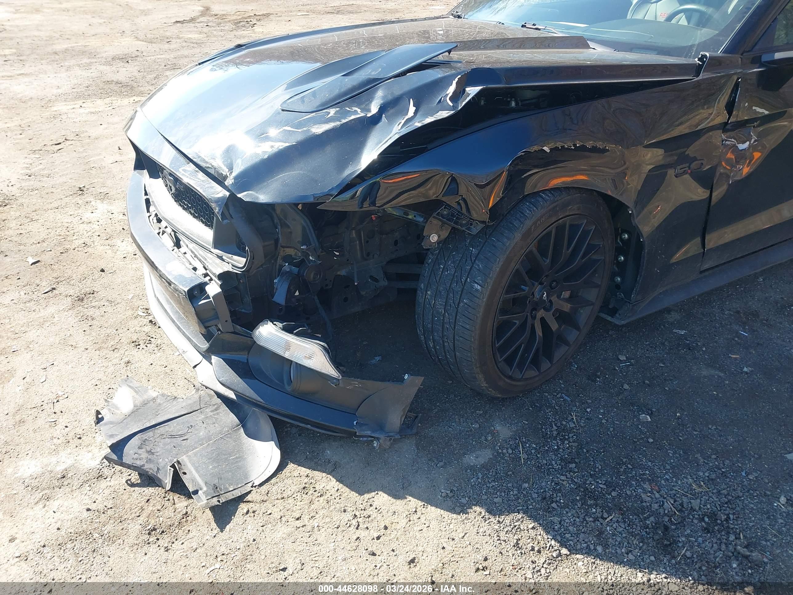 FORD MUSTANG image 6