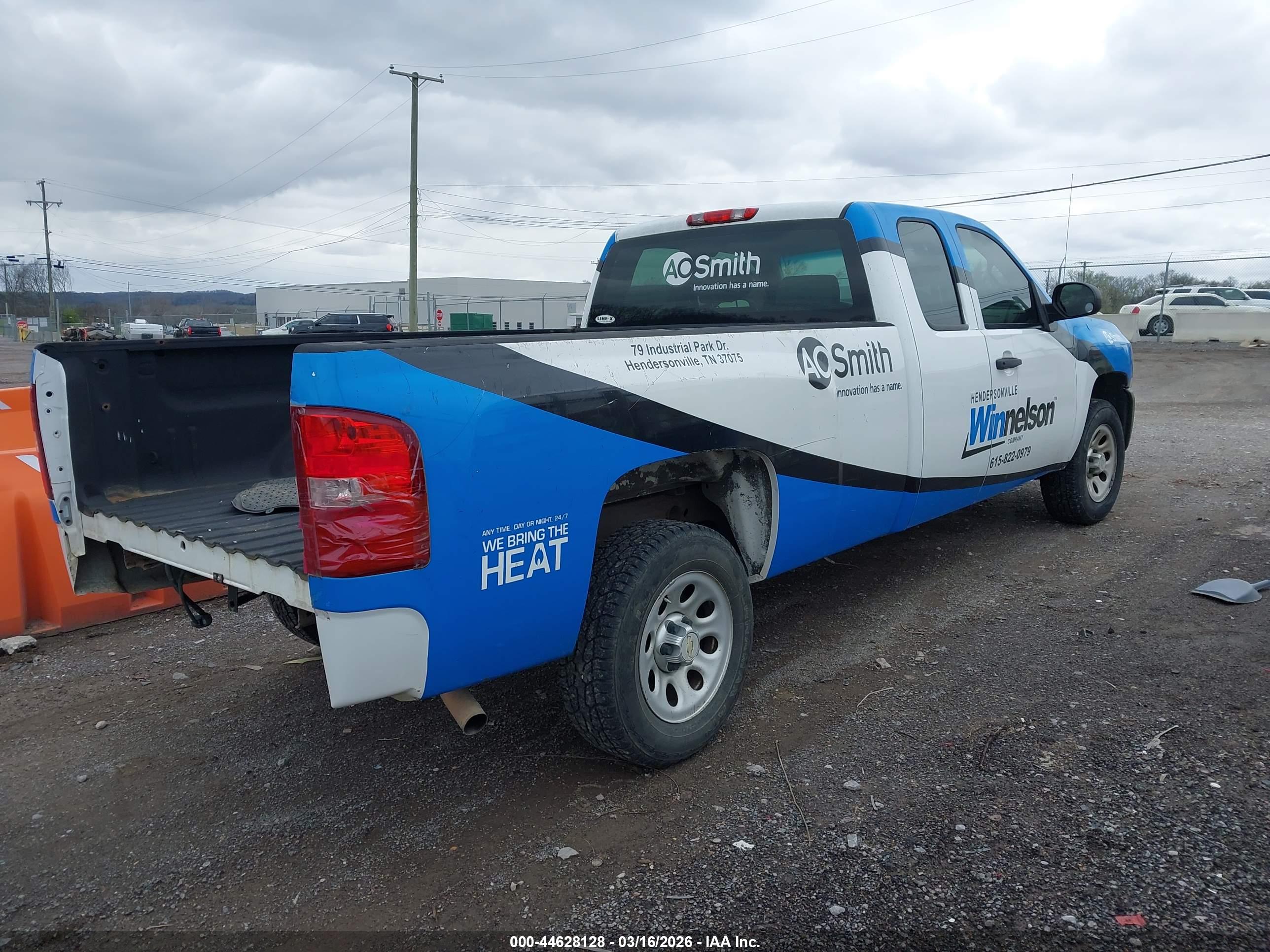 CHEVROLET SILVERADO image 4