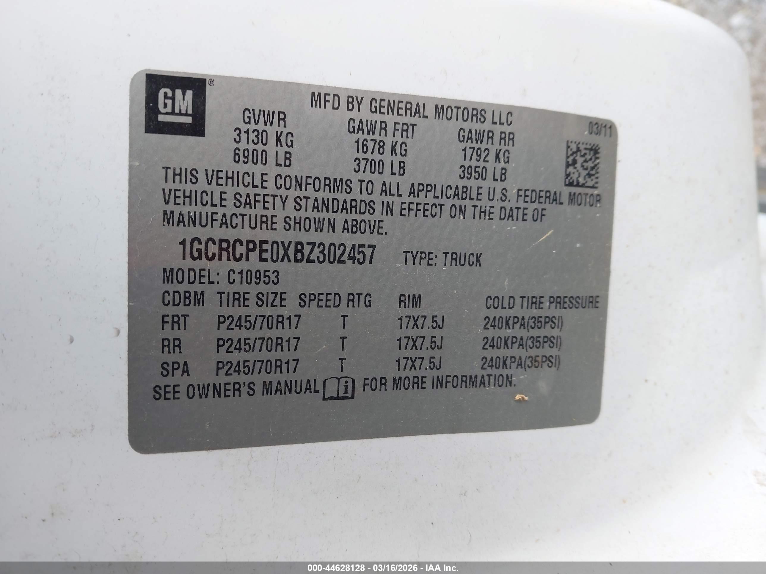 CHEVROLET SILVERADO image 9