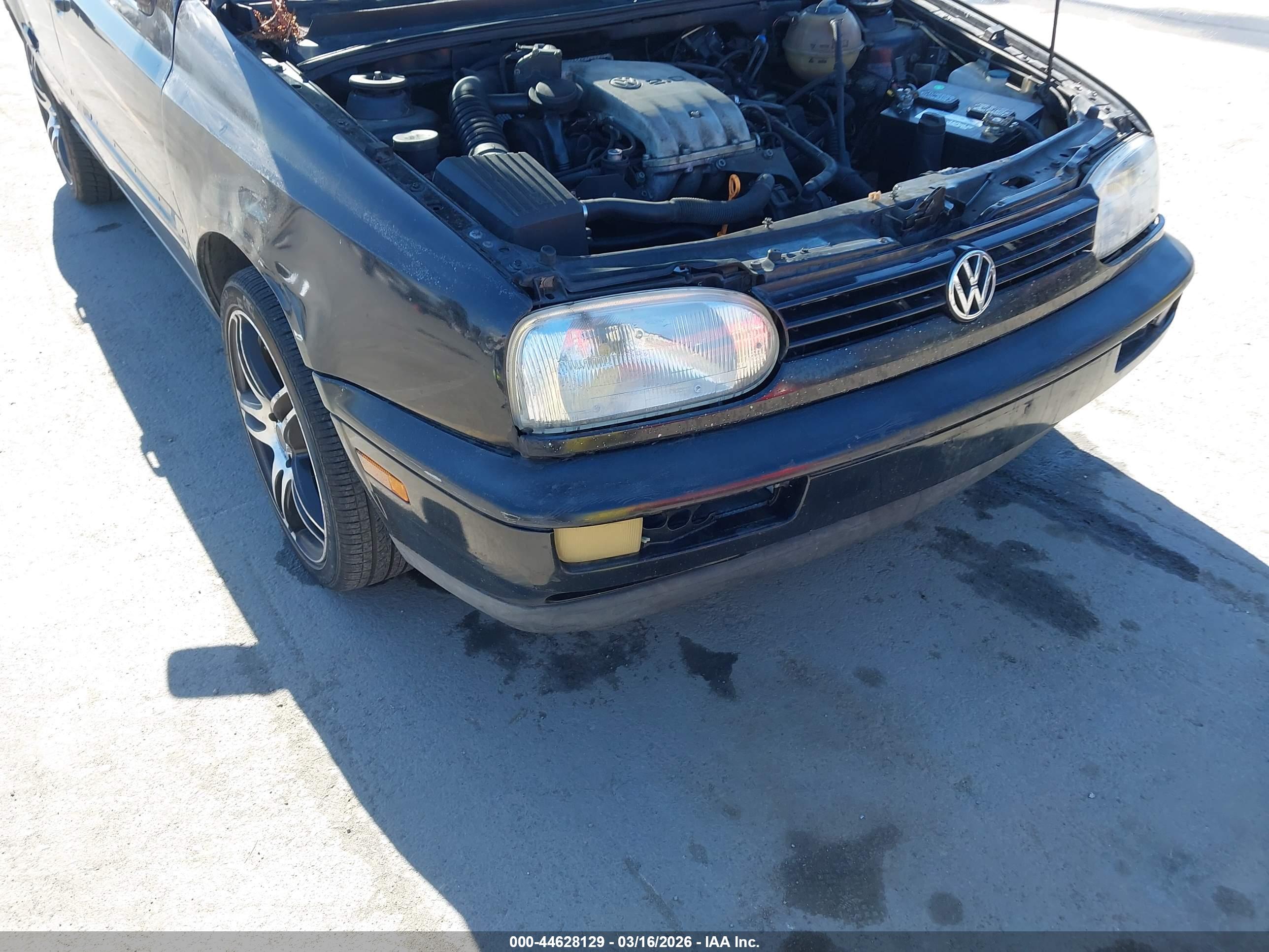 VOLKSWAGEN GOLF image 6
