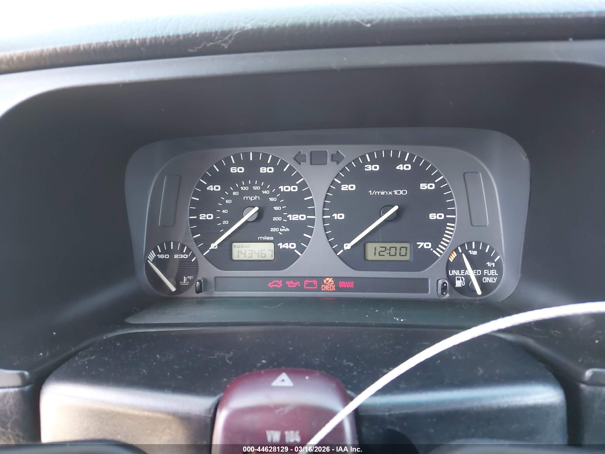 VOLKSWAGEN GOLF image 7