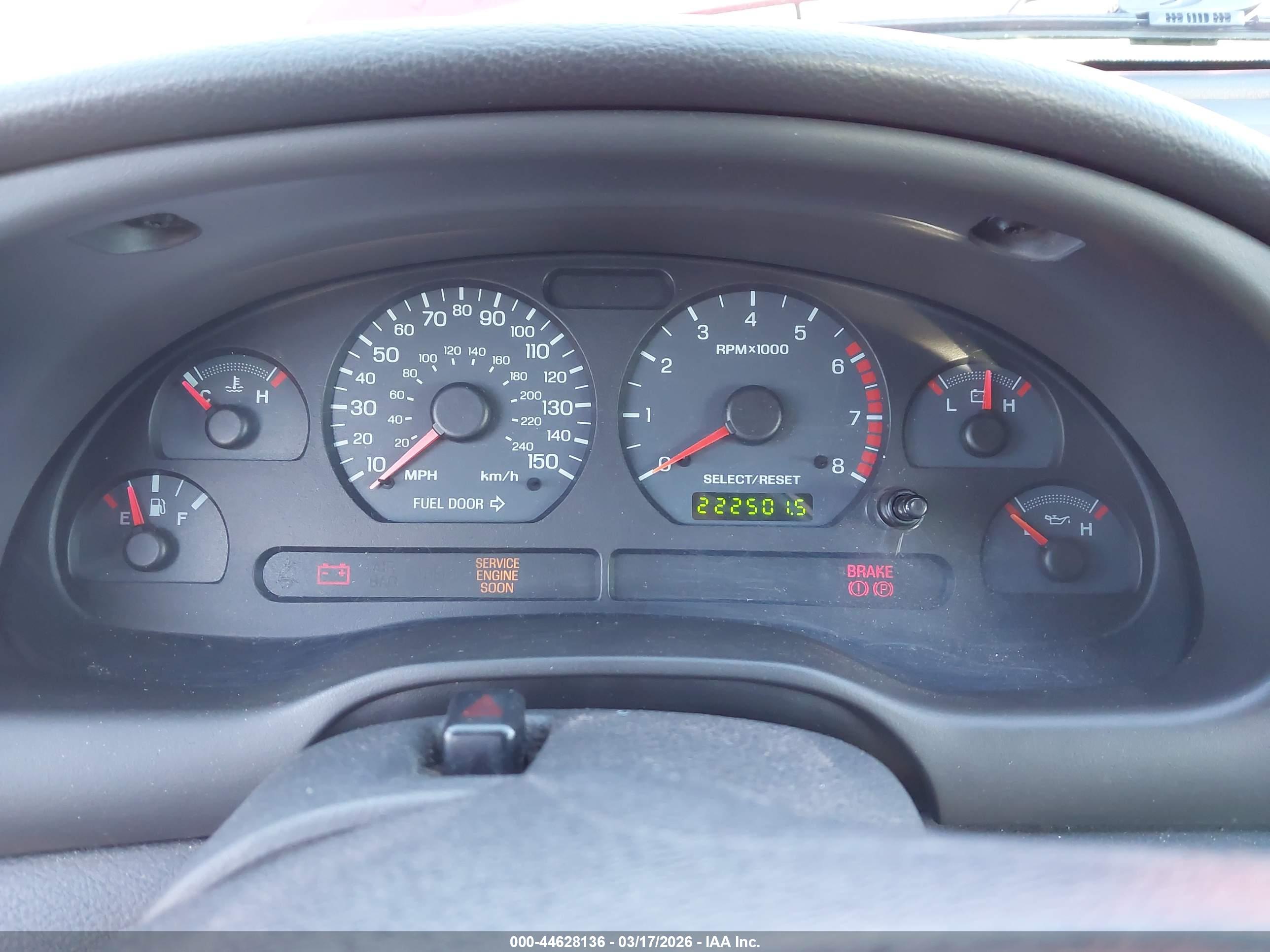 FORD MUSTANG image 7