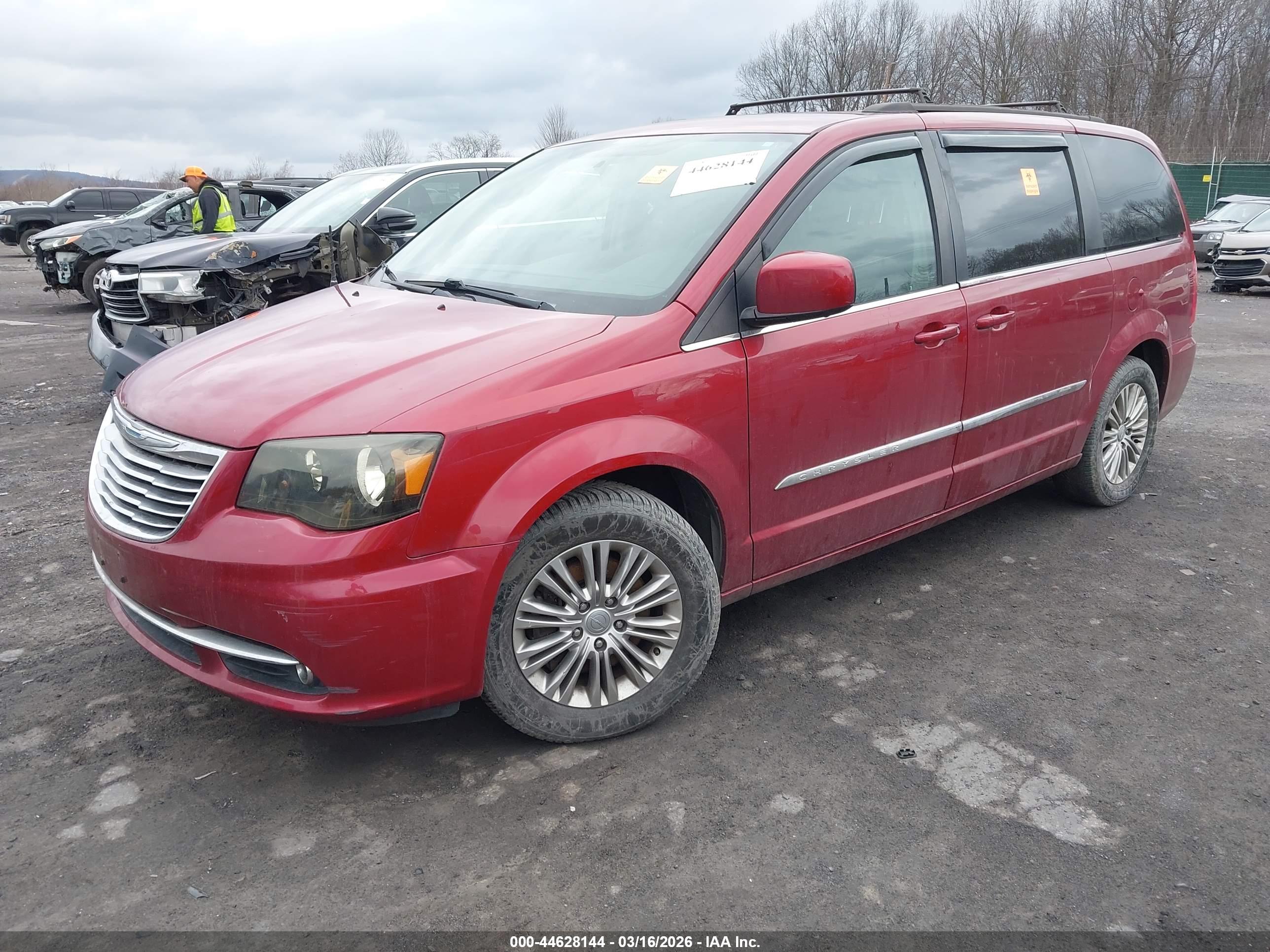 CHRYSLER TOWN image 2