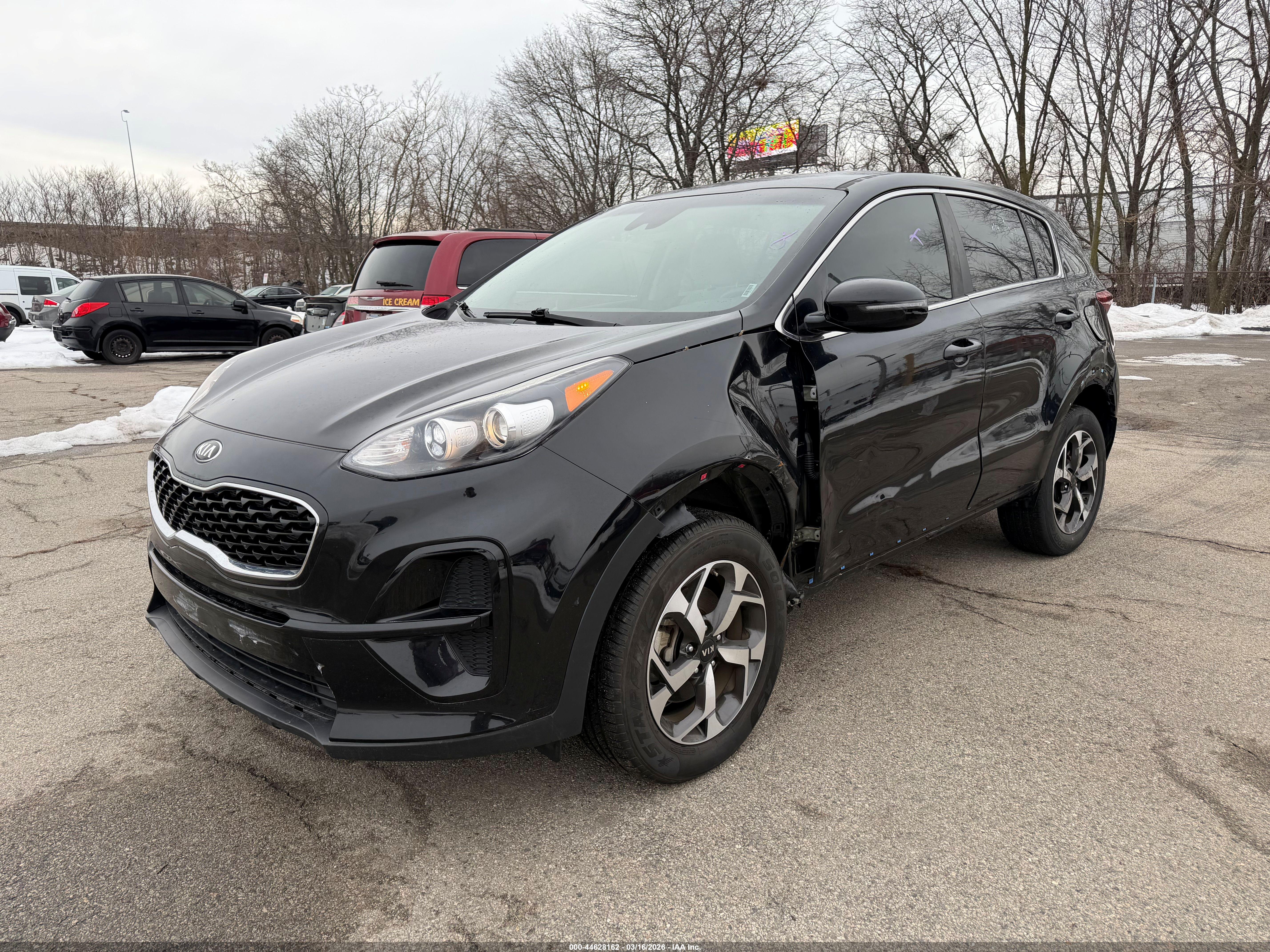 KIA SPORTAGE image 2