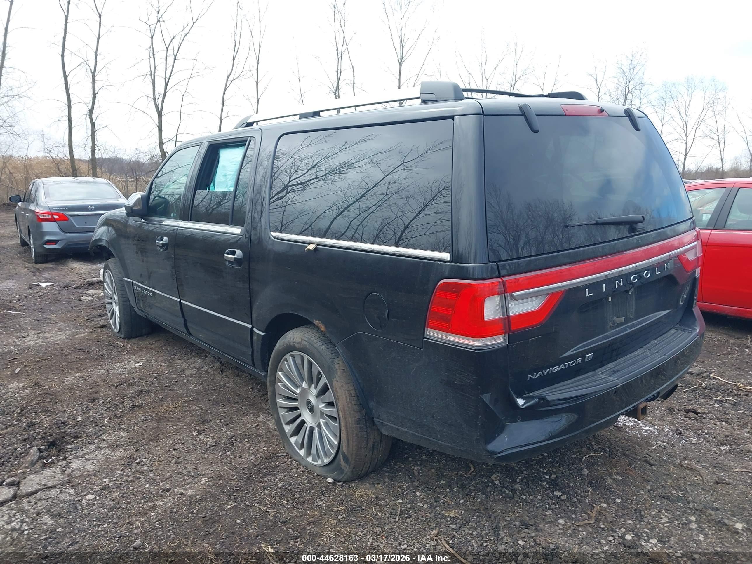 LINCOLN NAVIGATOR image 3