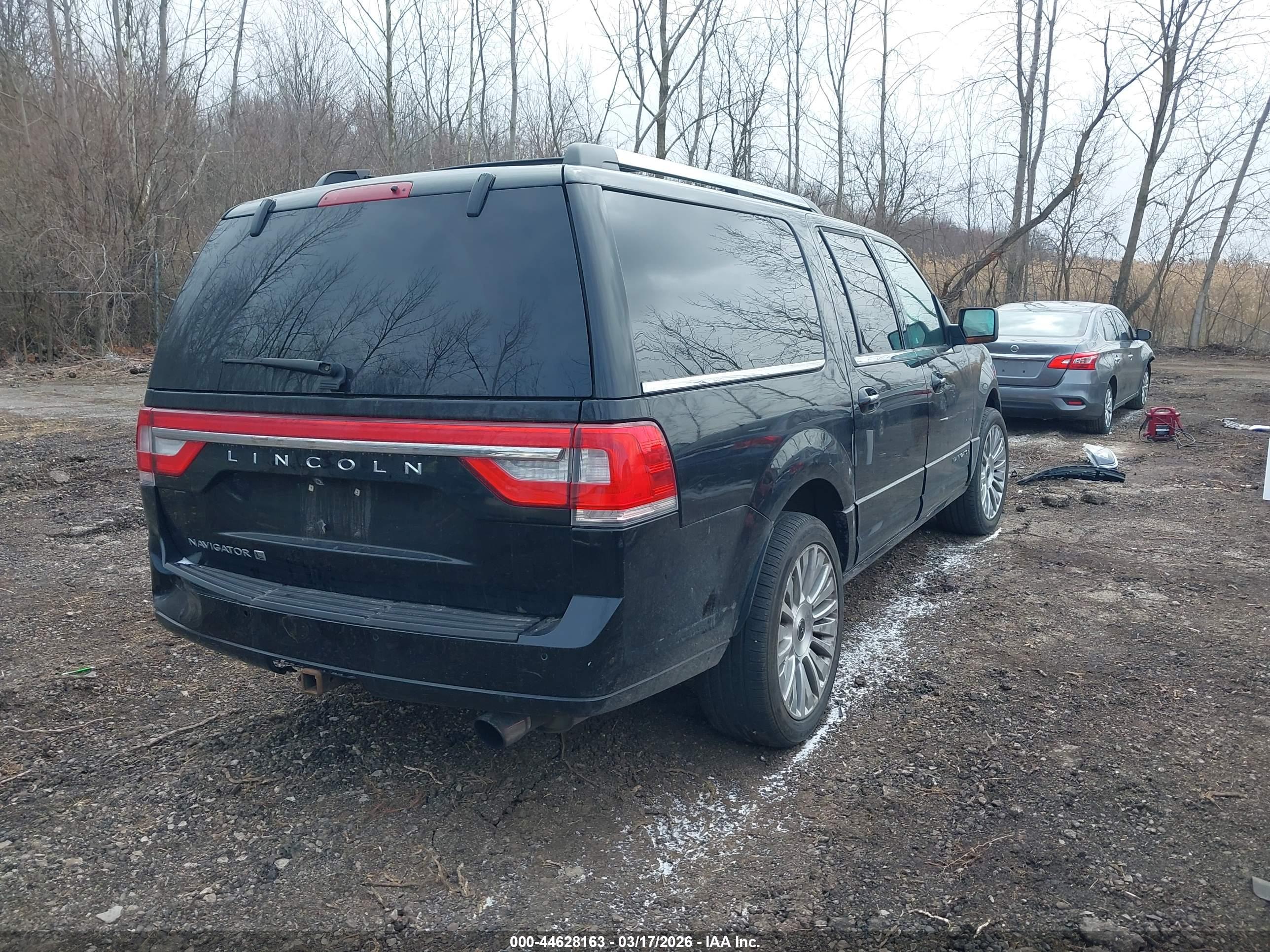 LINCOLN NAVIGATOR image 4
