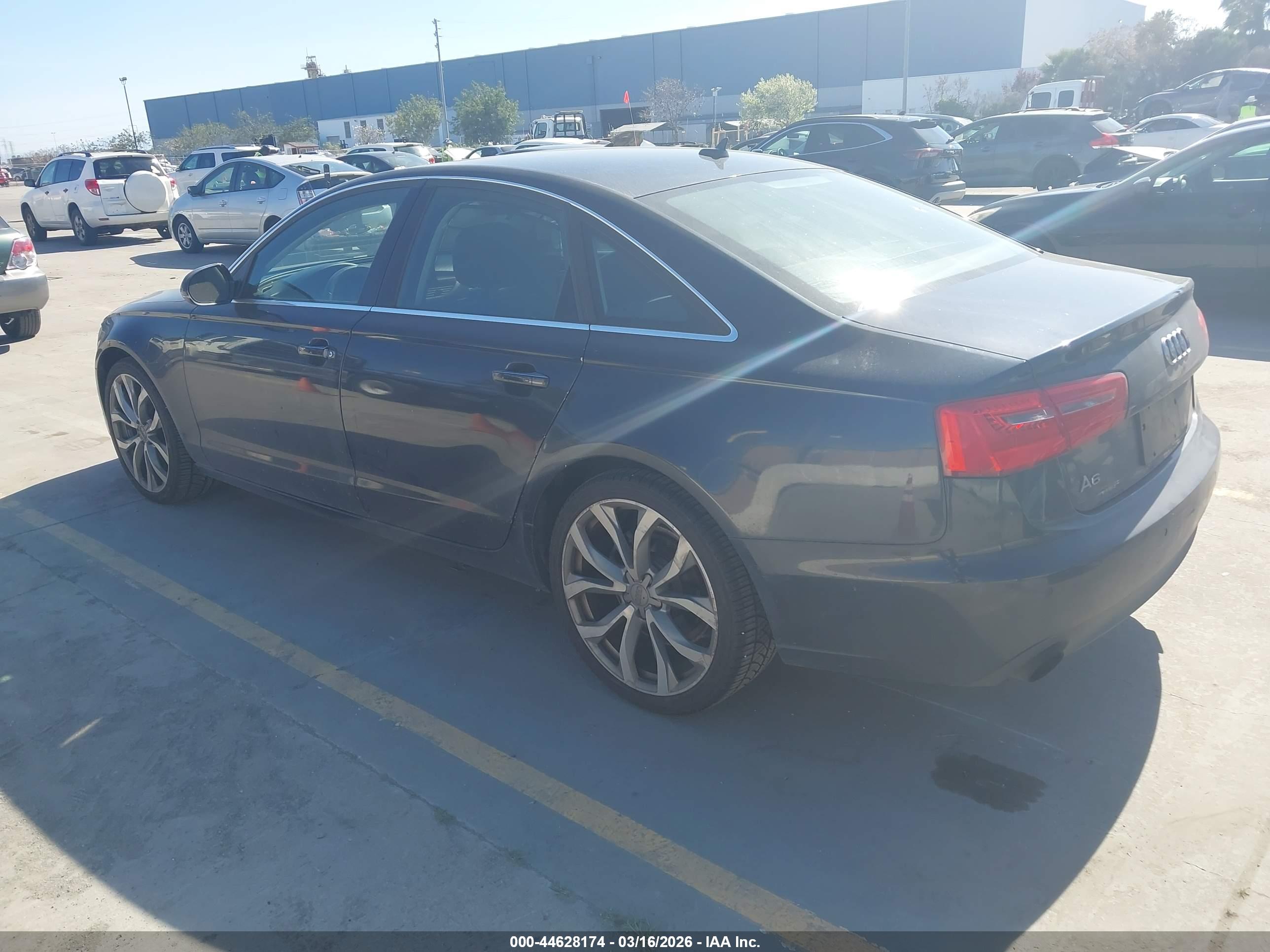 AUDI A6 image 3