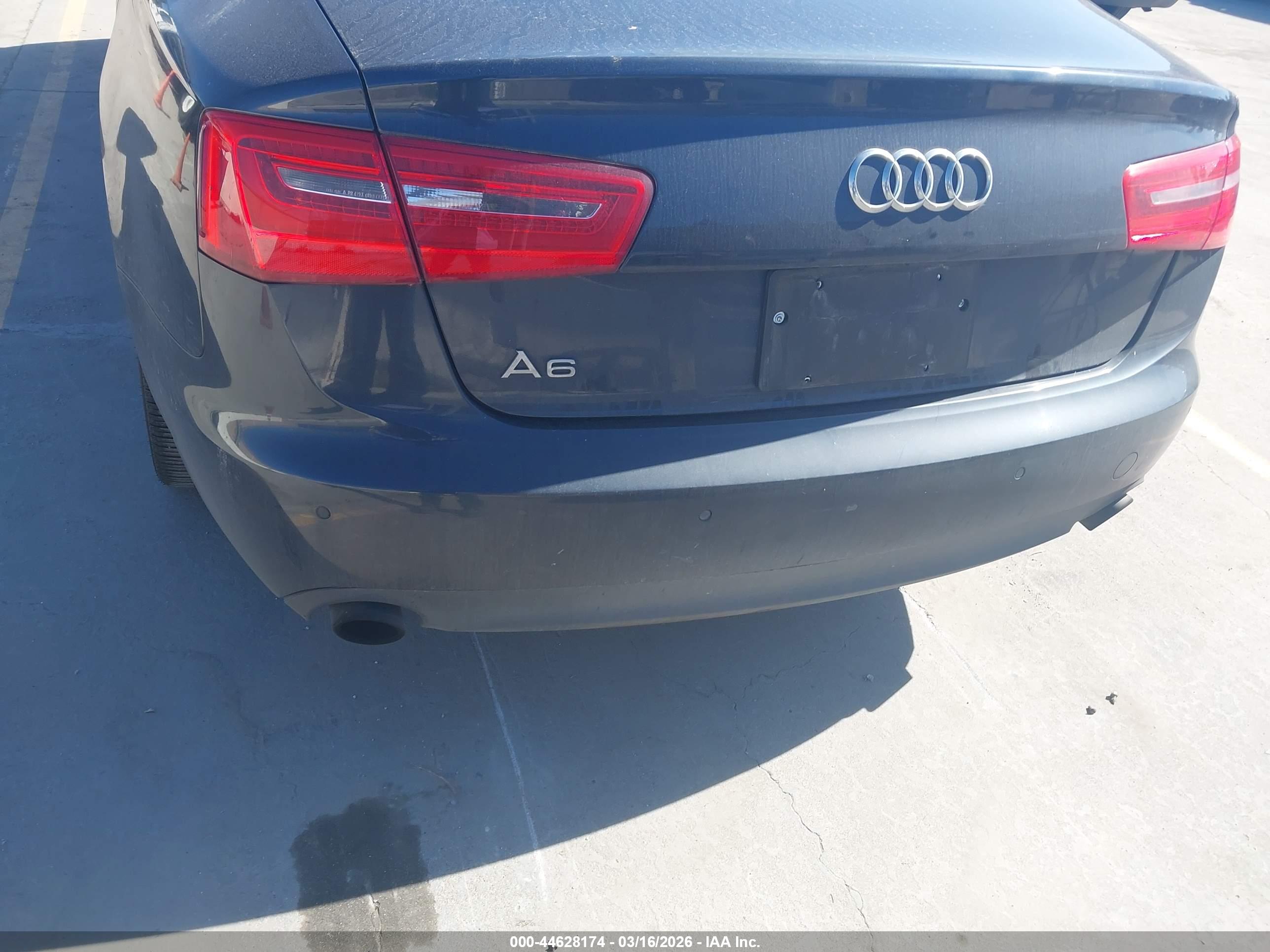 AUDI A6 image 6