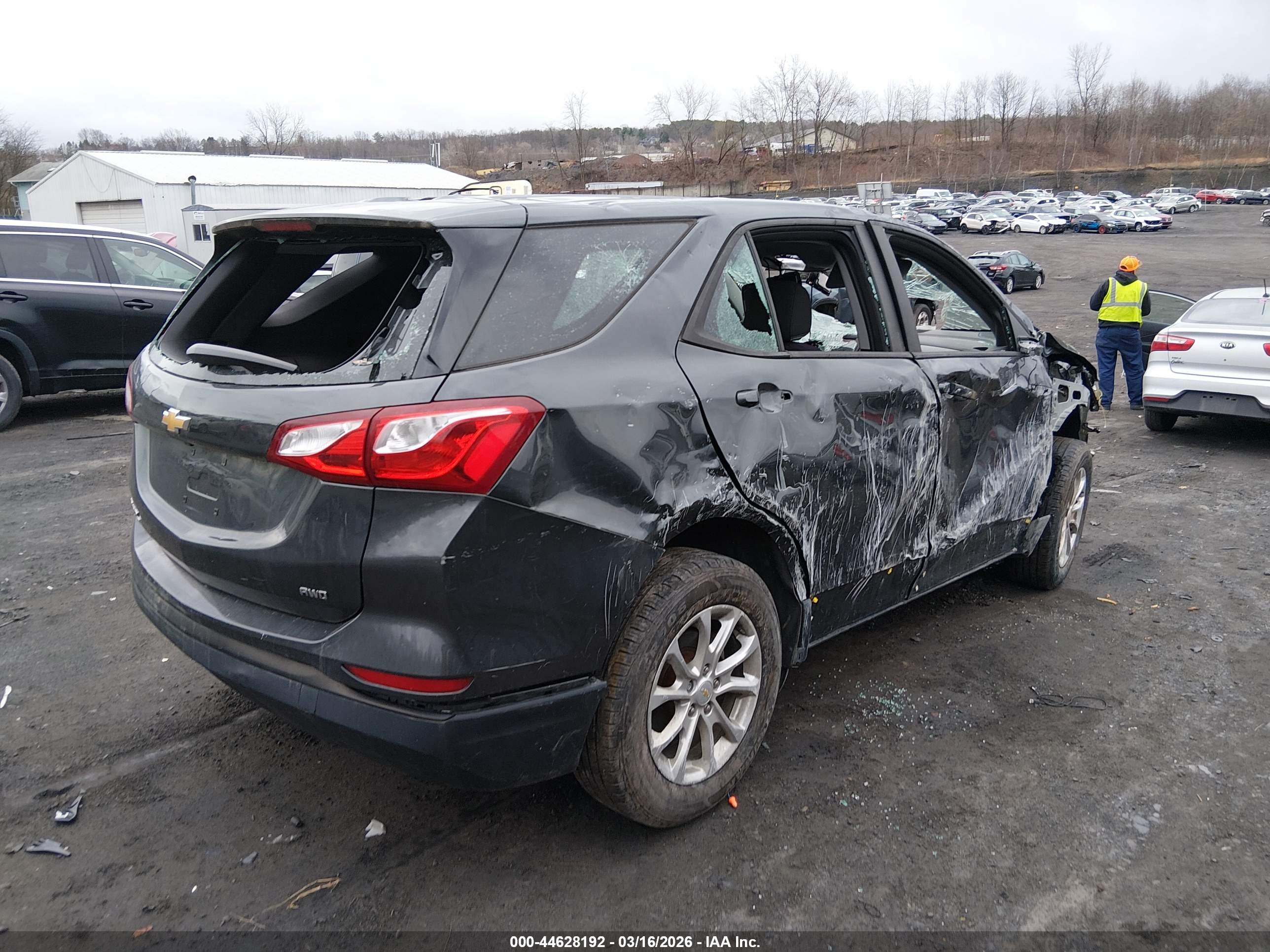 CHEVROLET EQUINOX image 4