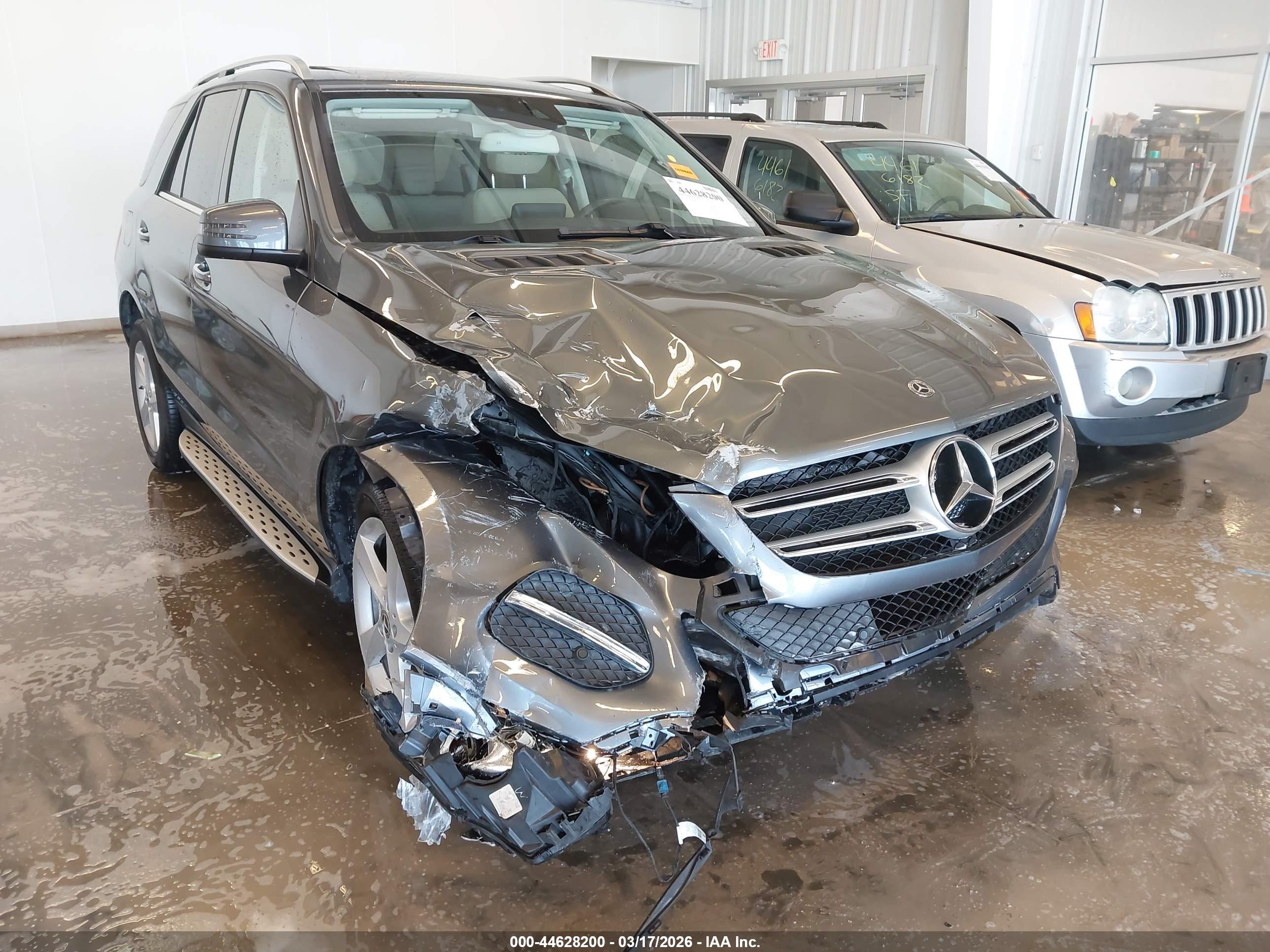 MERCEDES-BENZ GLE image 6