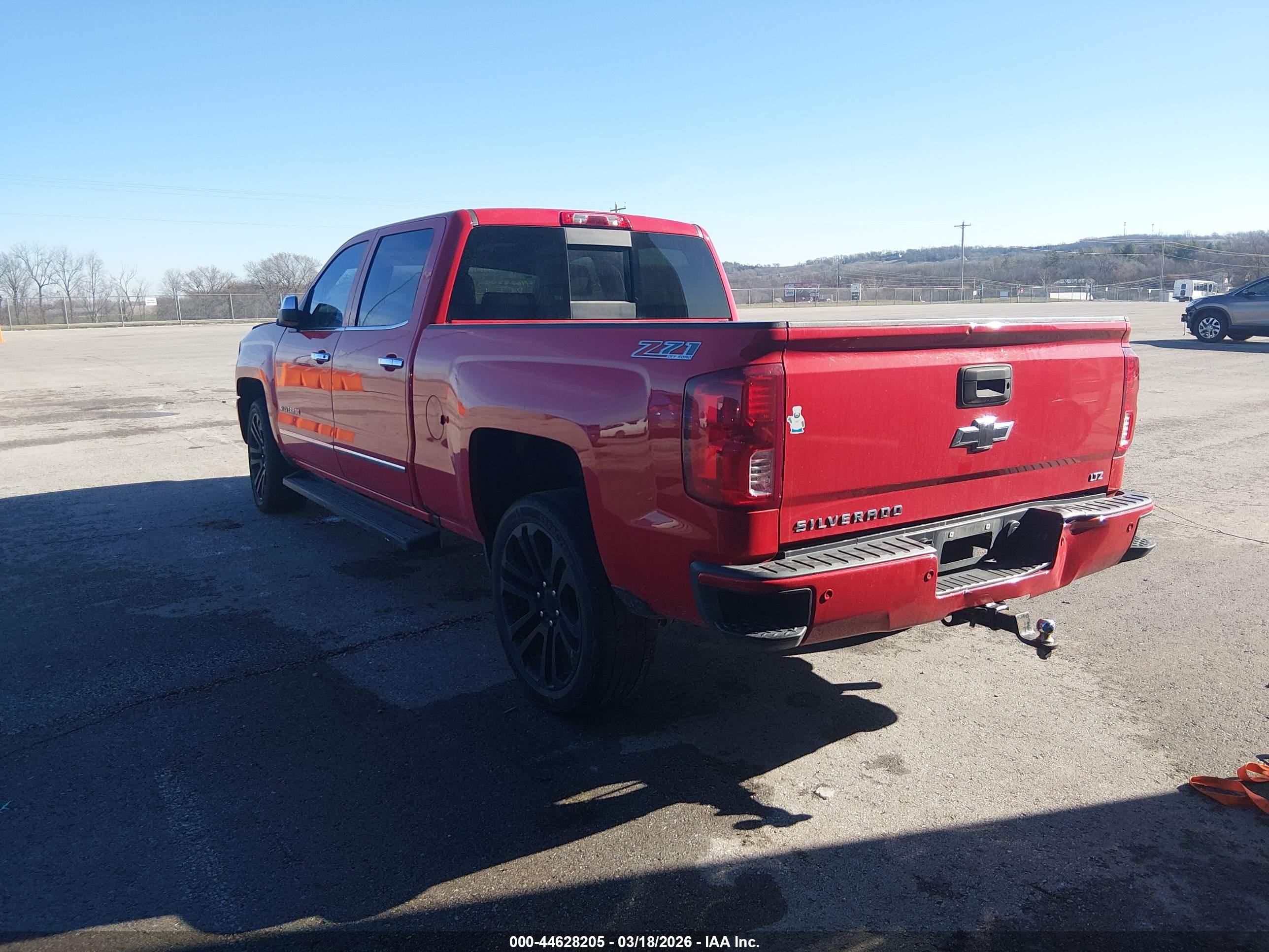 CHEVROLET SILVERADO image 3