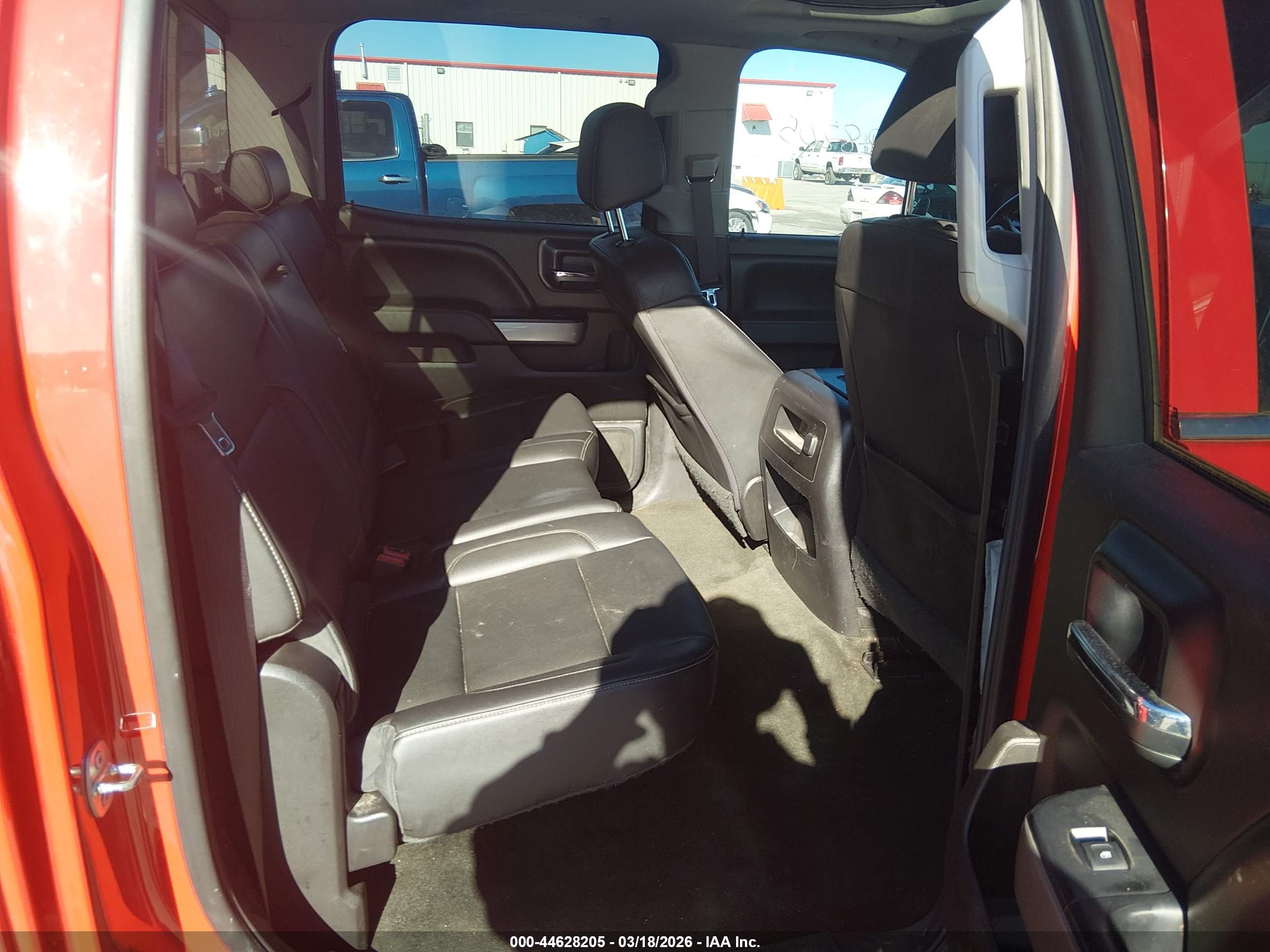 CHEVROLET SILVERADO image 8