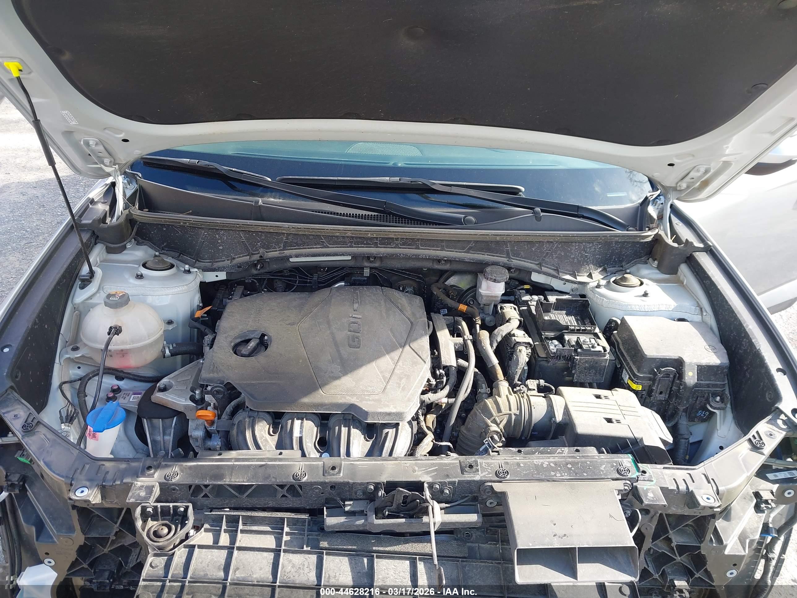 HYUNDAI TUCSON image 10