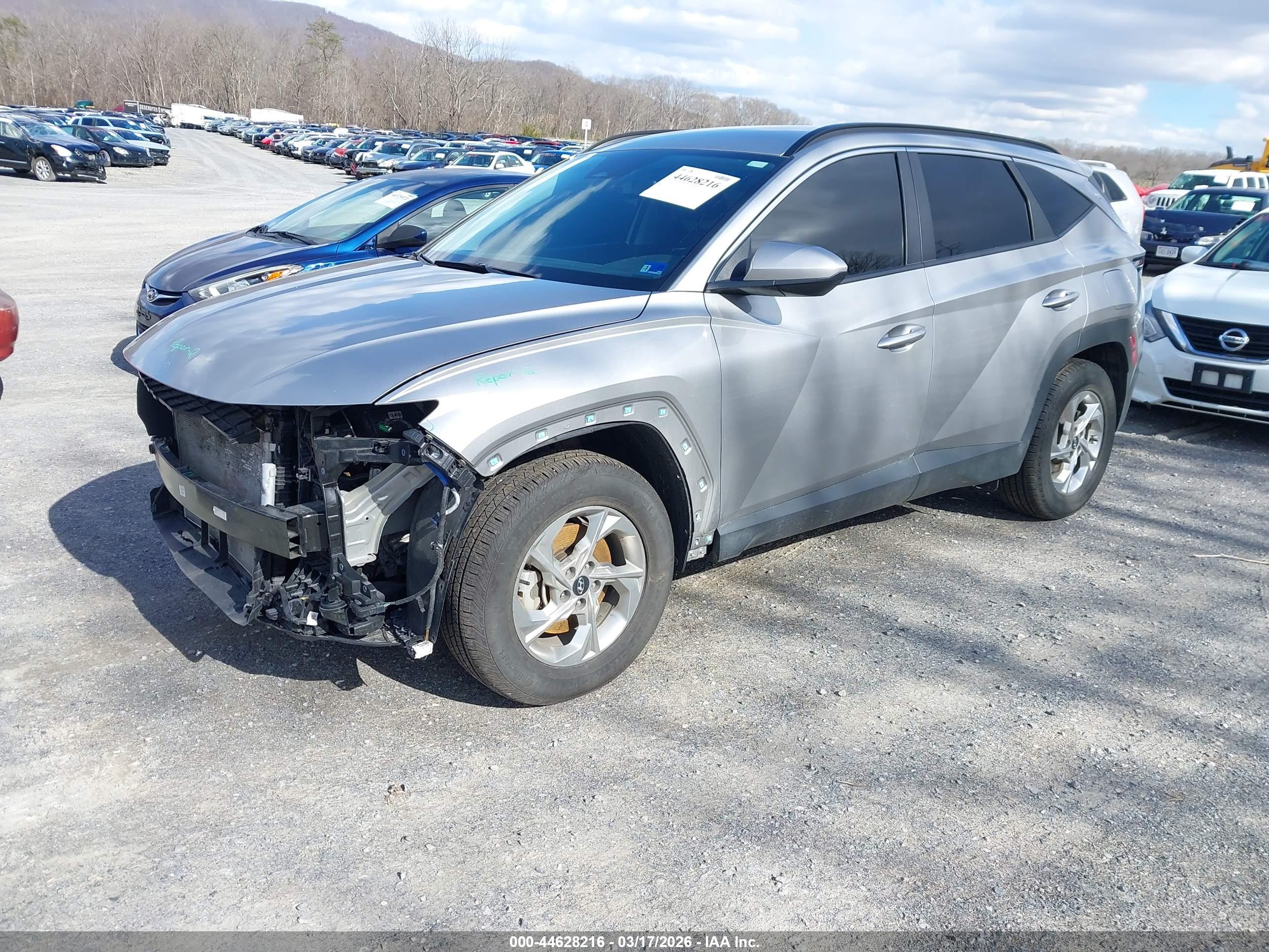 HYUNDAI TUCSON image 2