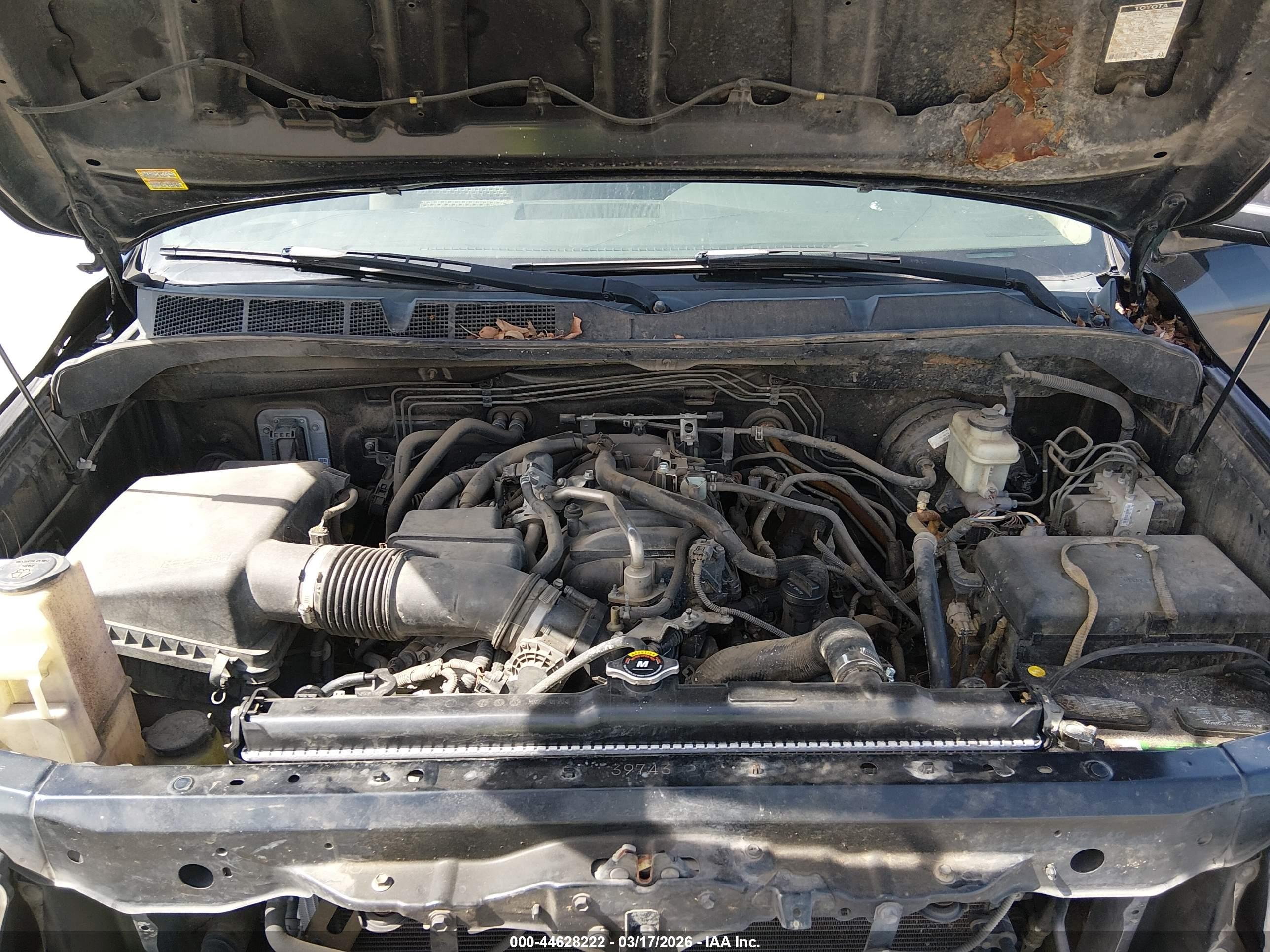 TOYOTA TUNDRA image 10