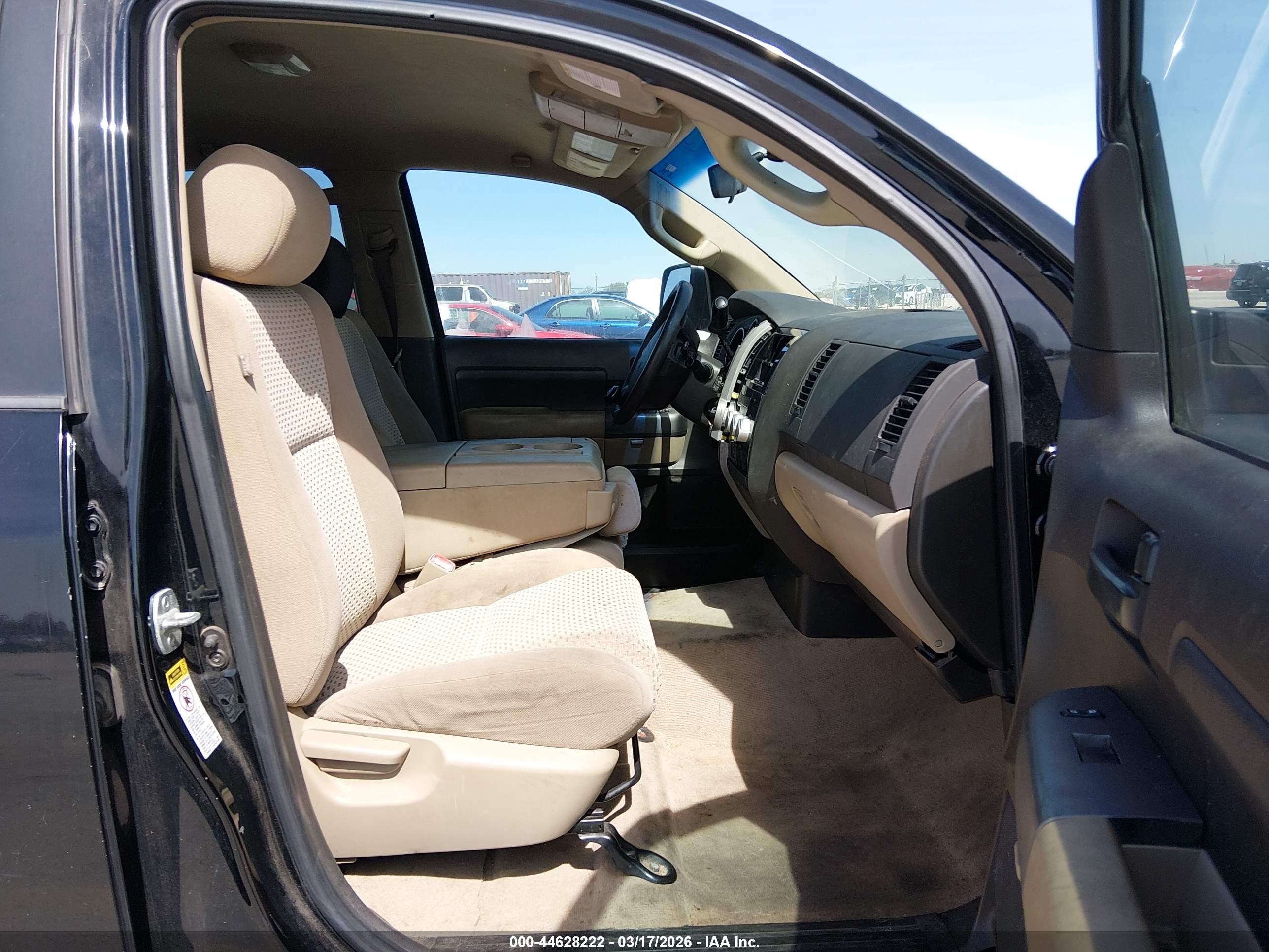 TOYOTA TUNDRA image 5