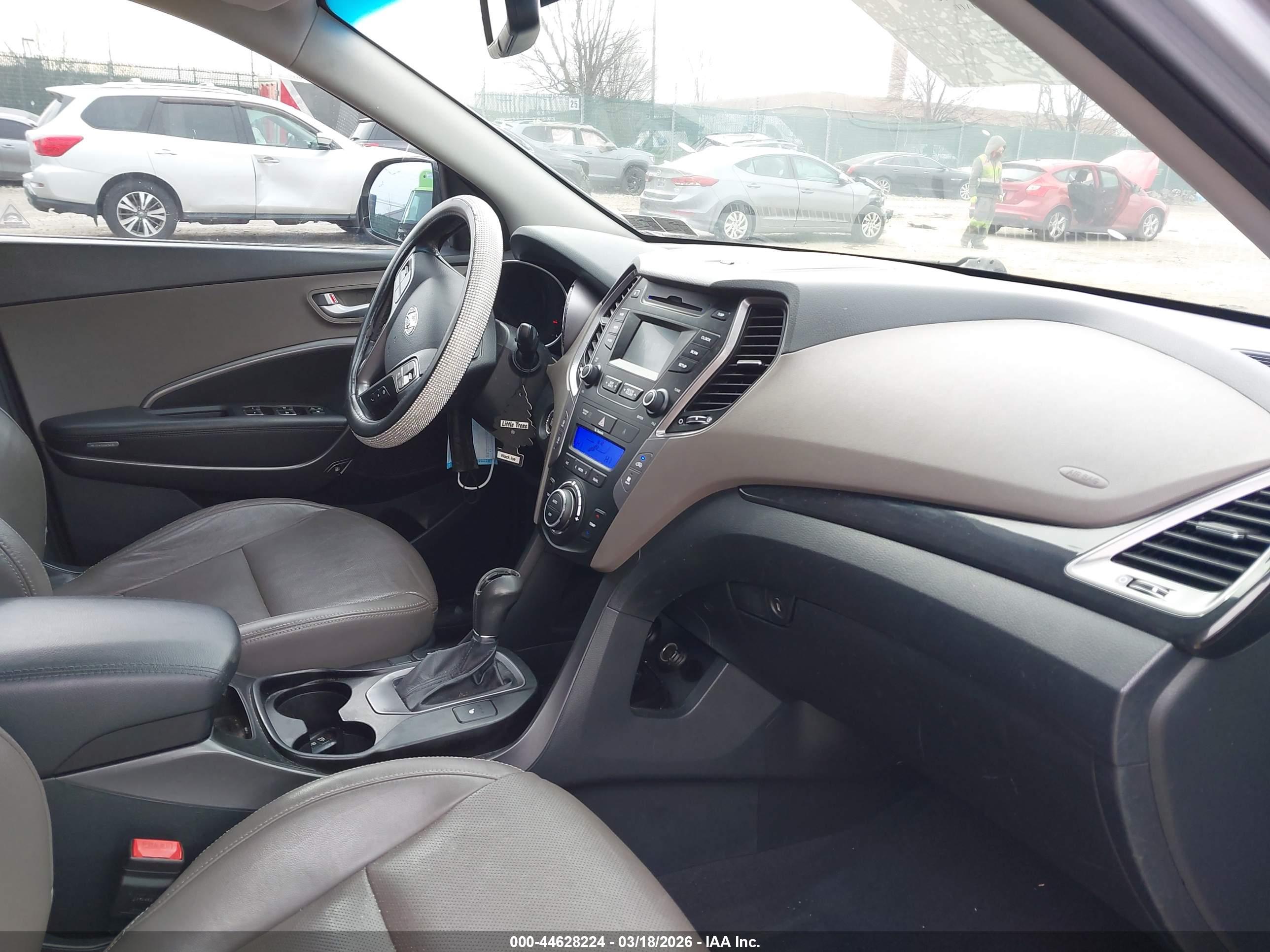 HYUNDAI SANTA image 5