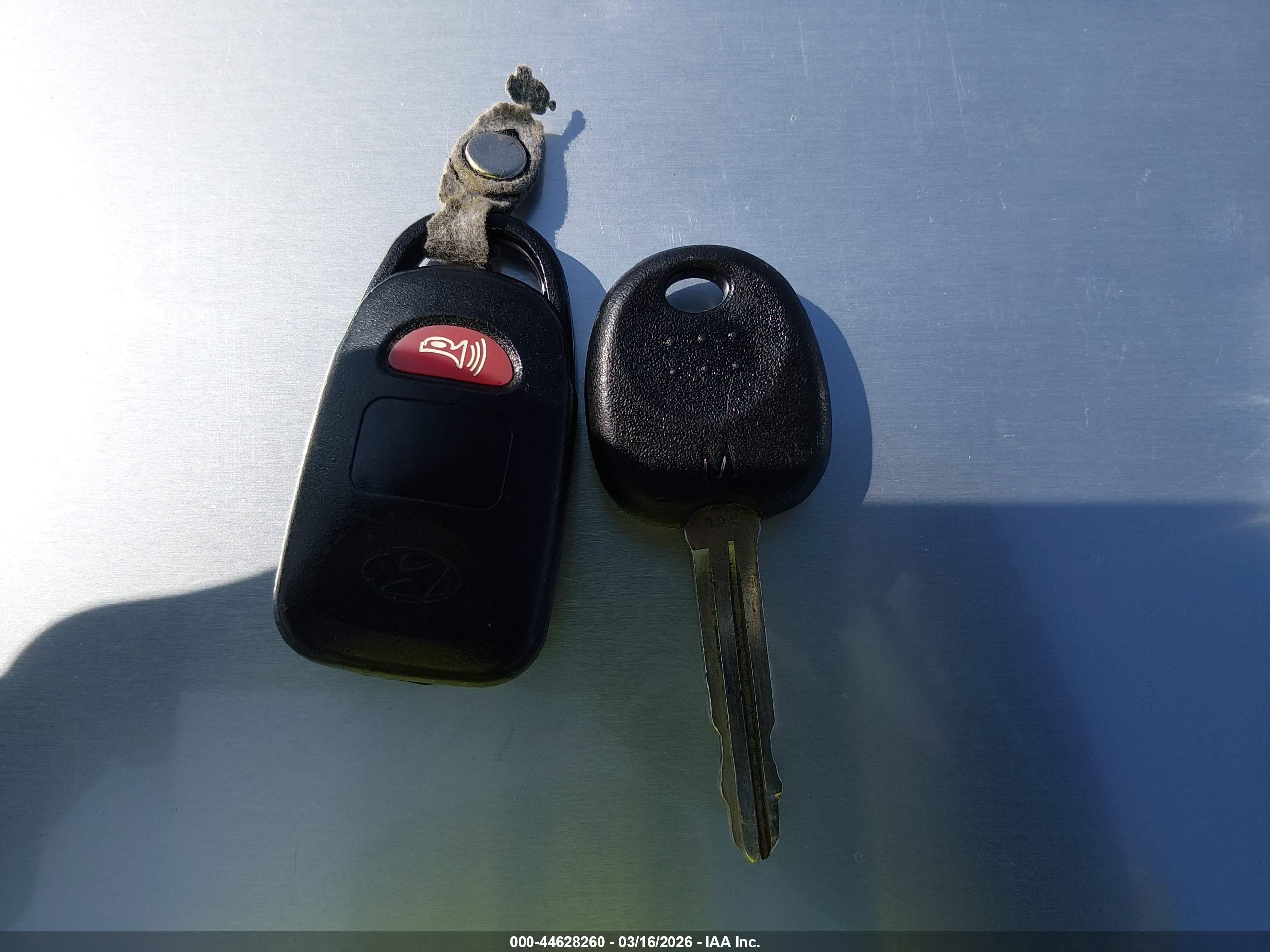 HYUNDAI ELANTRA image 11