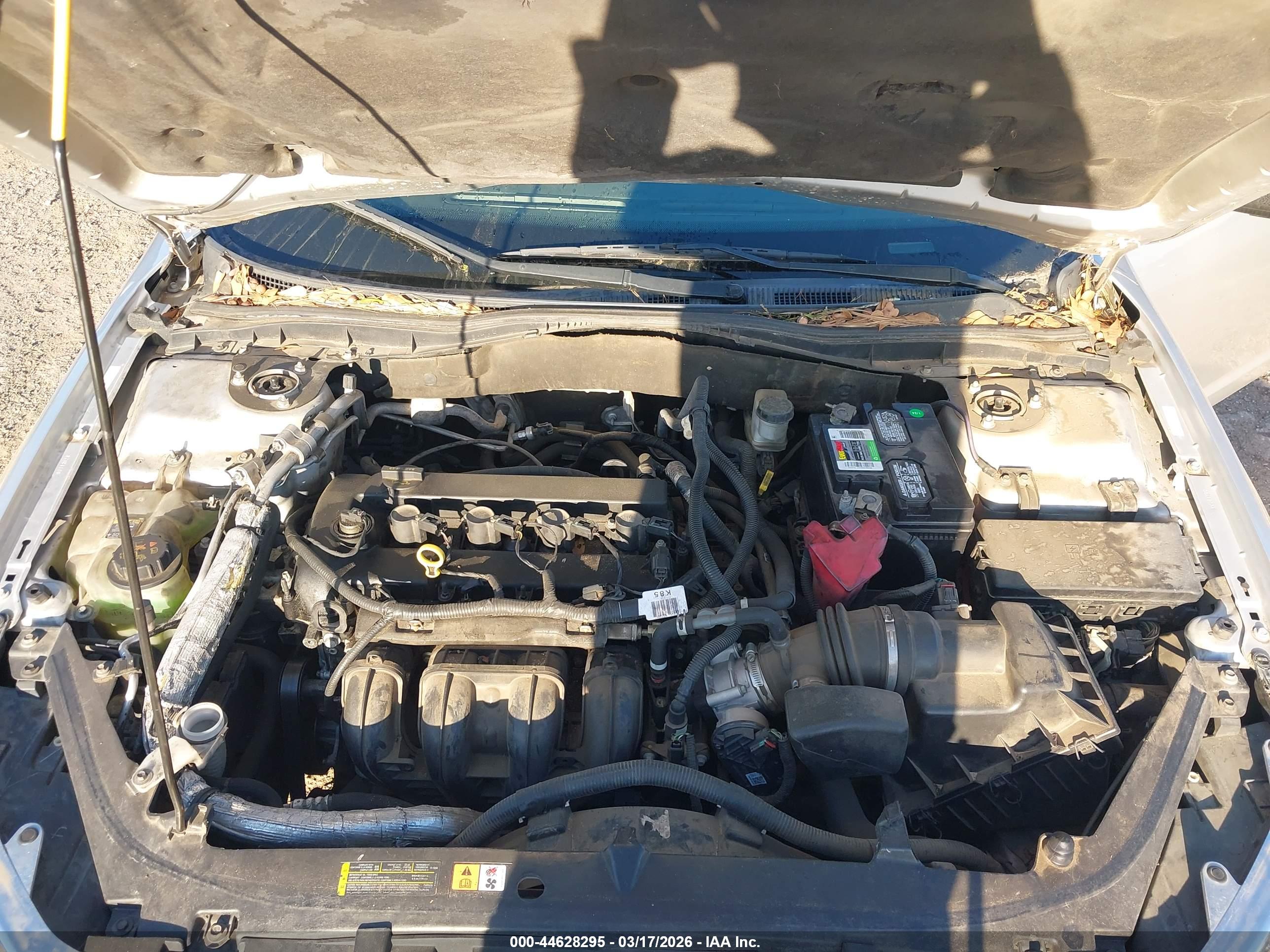 FORD FUSION image 10