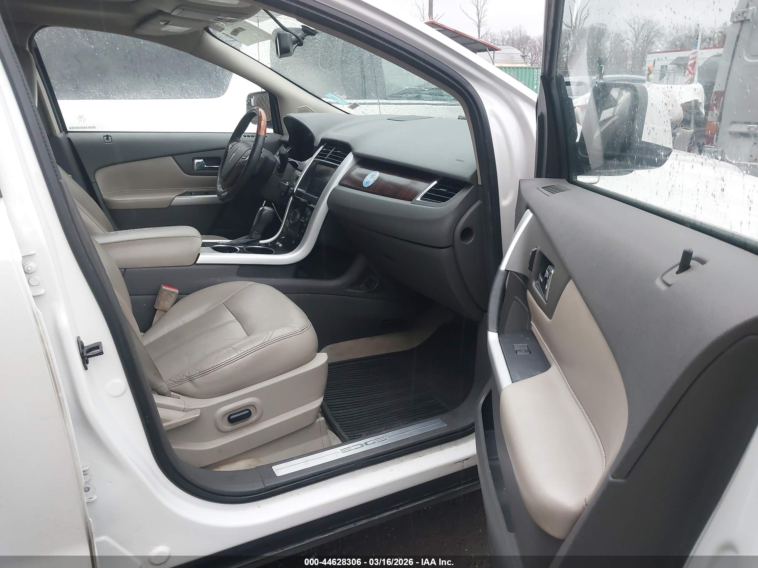 FORD EDGE image 5
