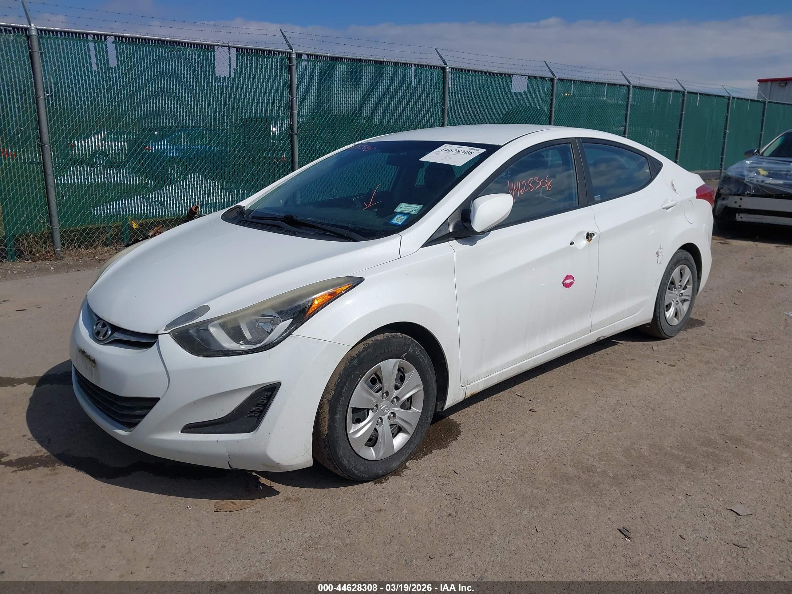 HYUNDAI ELANTRA image 2