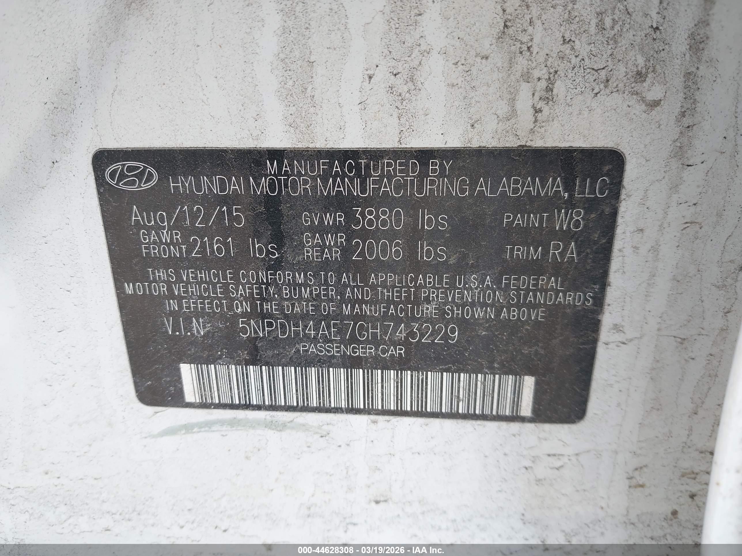 HYUNDAI ELANTRA image 9