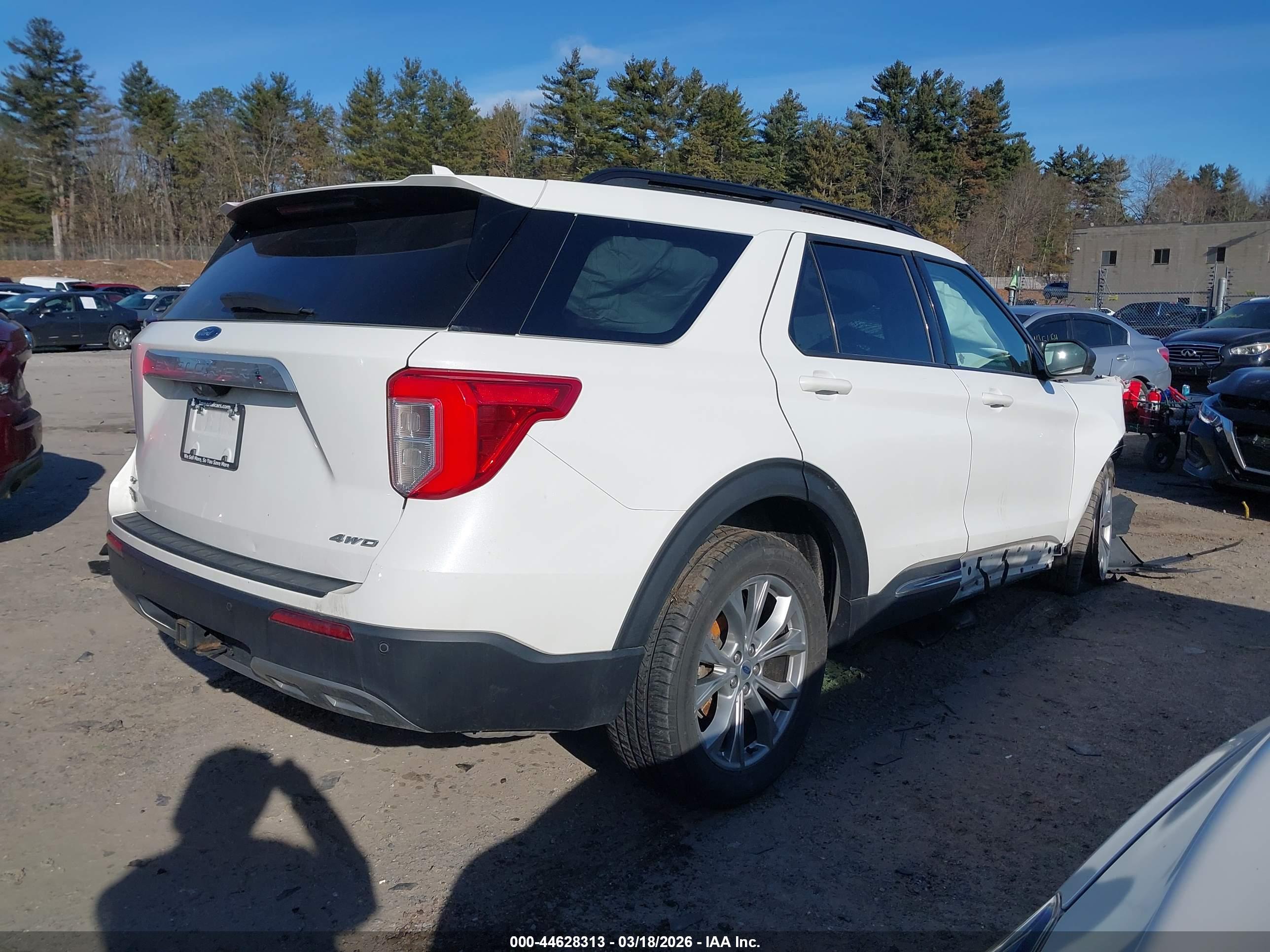 FORD EXPLORER image 4