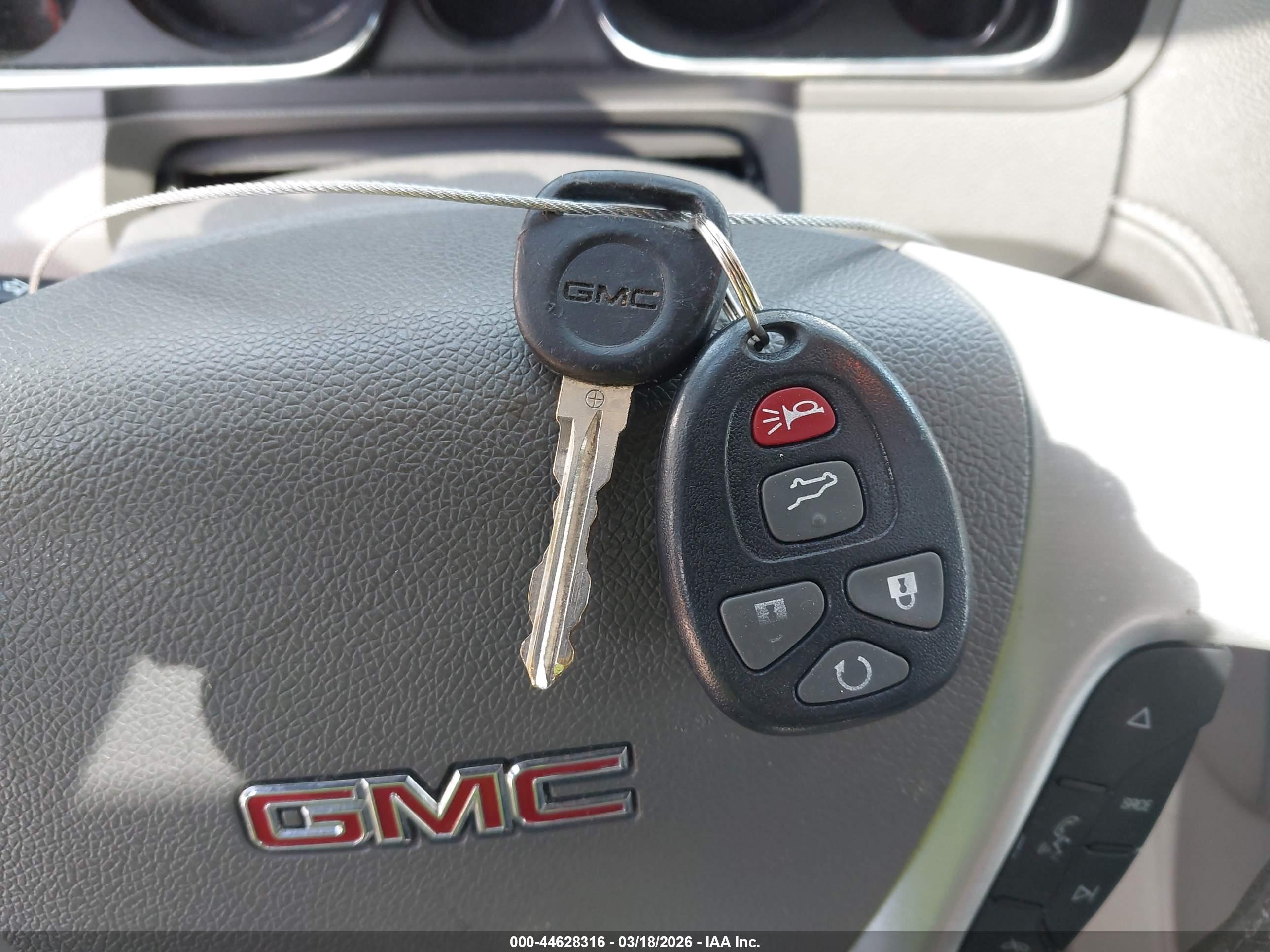 GMC ACADIA image 11