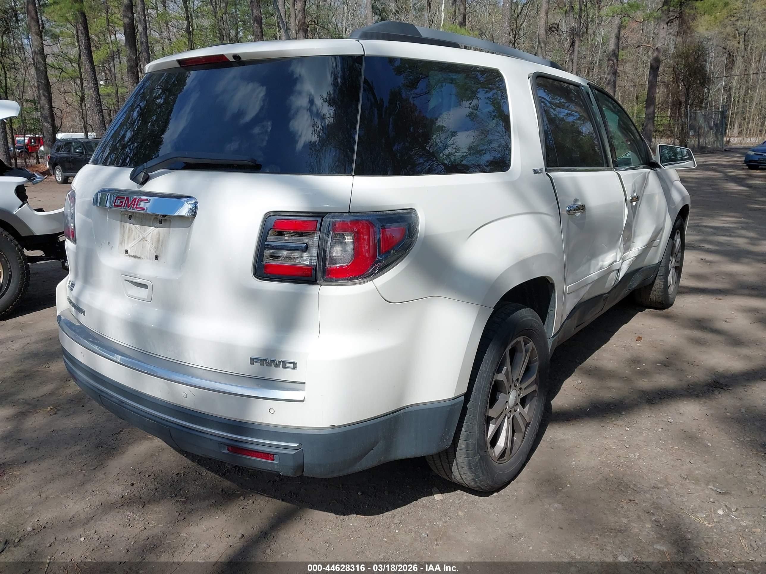 GMC ACADIA image 4