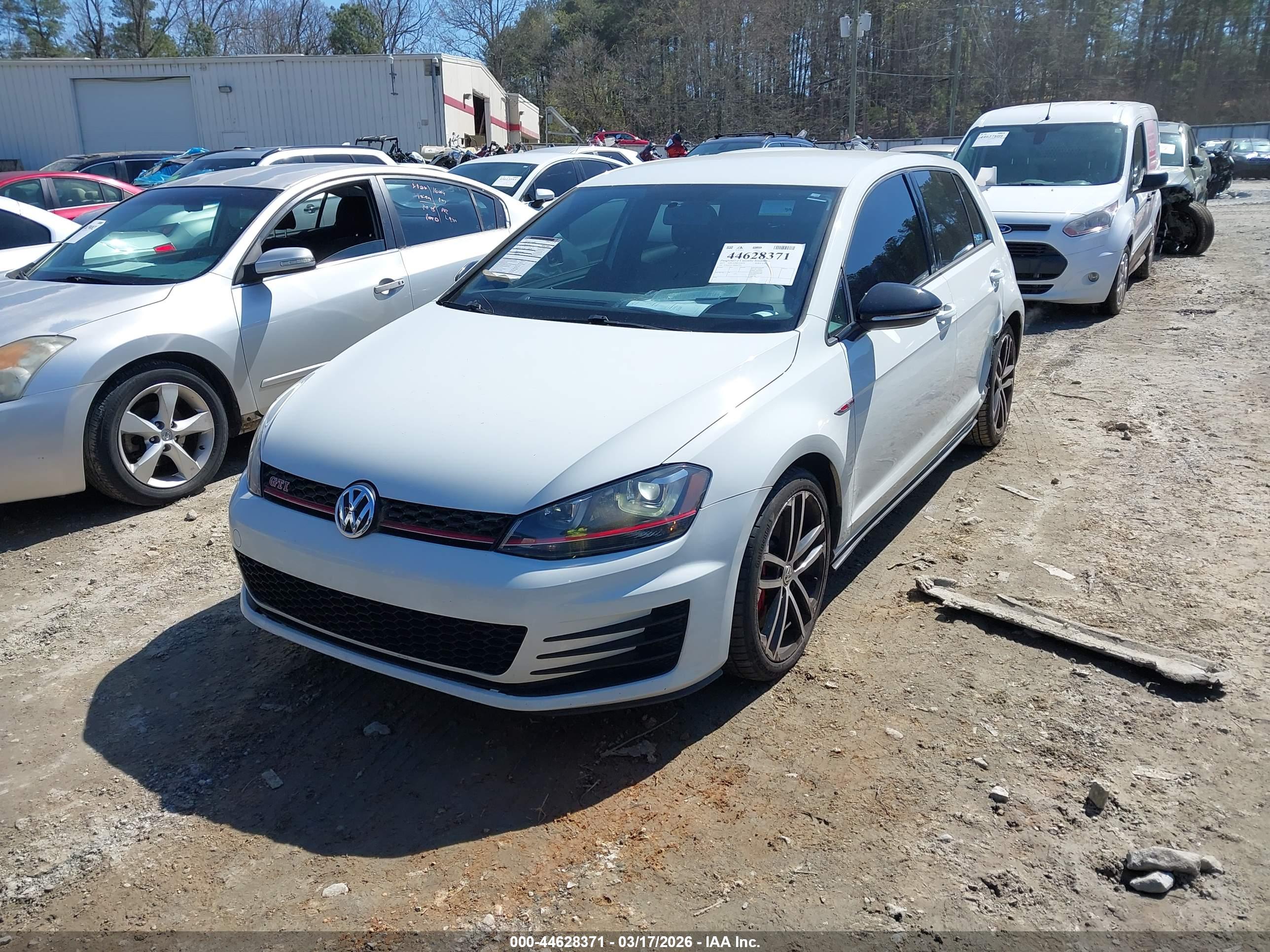 VOLKSWAGEN GOLF image 2